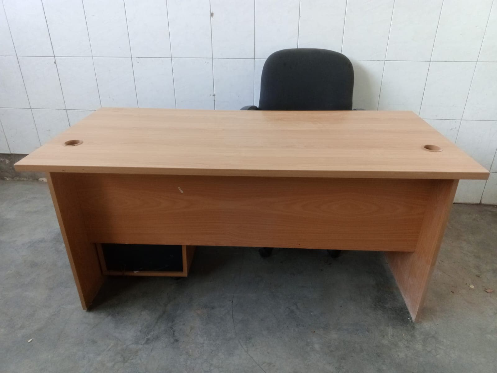 Mobiliario de oficina — imagen 1
