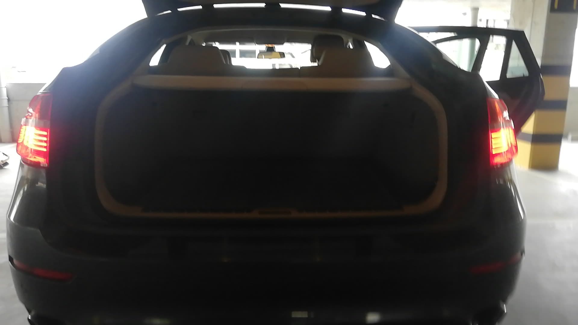 BMW X6 35i · Ano 2011 — image 12