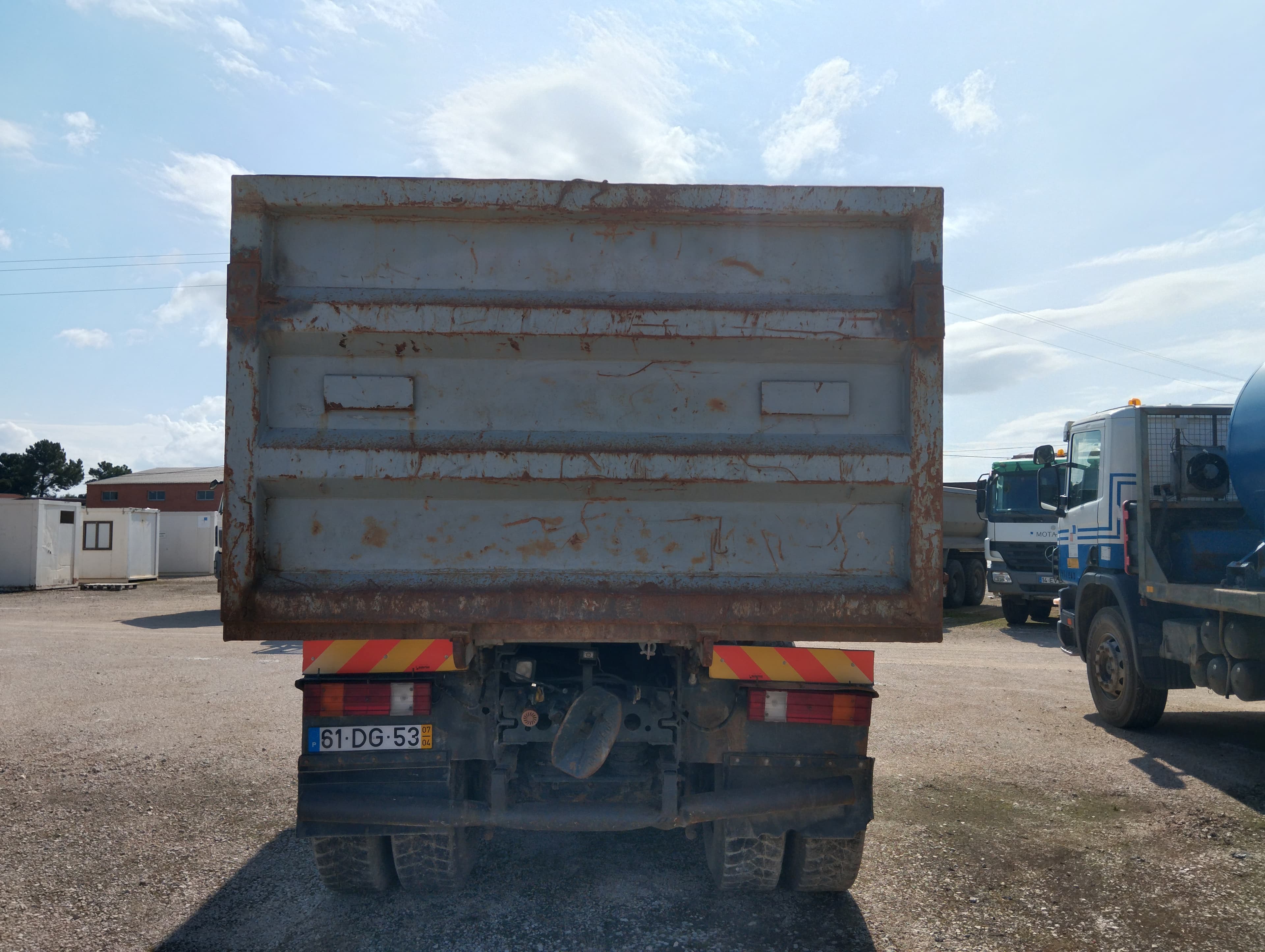 Camião Basc. Tras. 26 T Mercedes-Benz ACTROS 3341 AK 6x6 — imagen 6