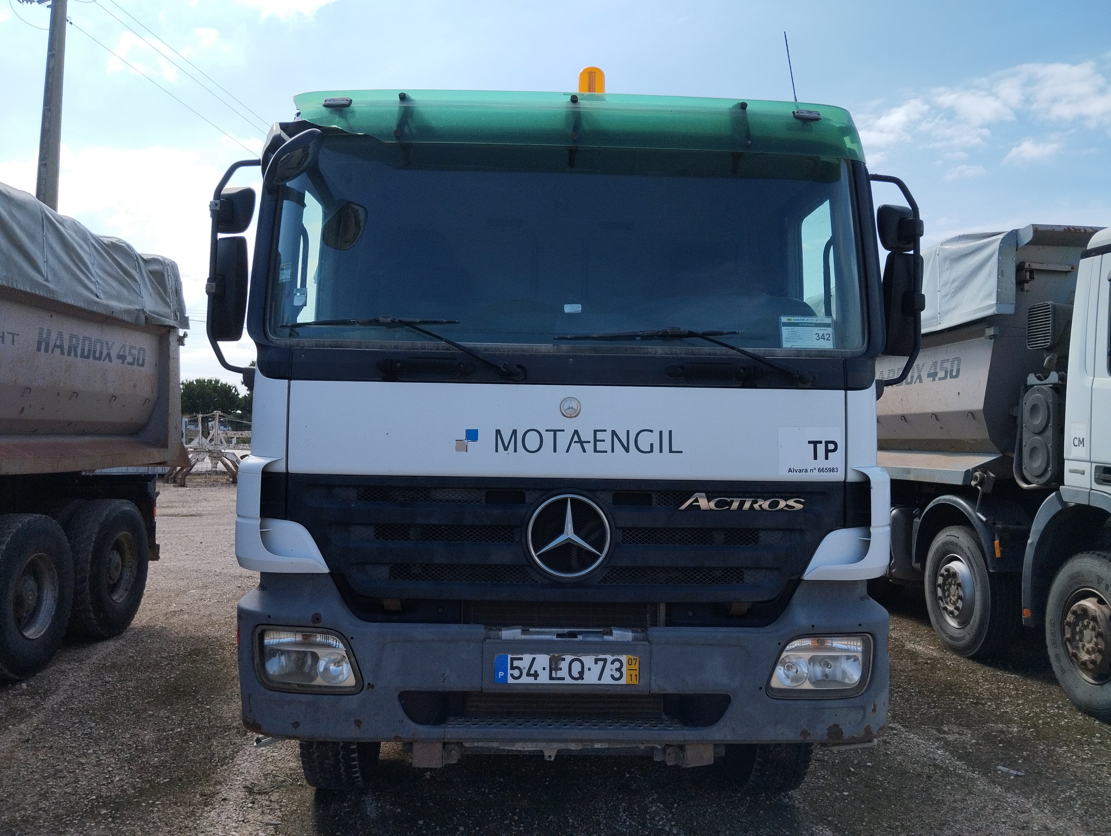 Camião Basc. Tras. 32 T Mercedes-Benz ACTROS 3236K/42 8x4 — imagem 2