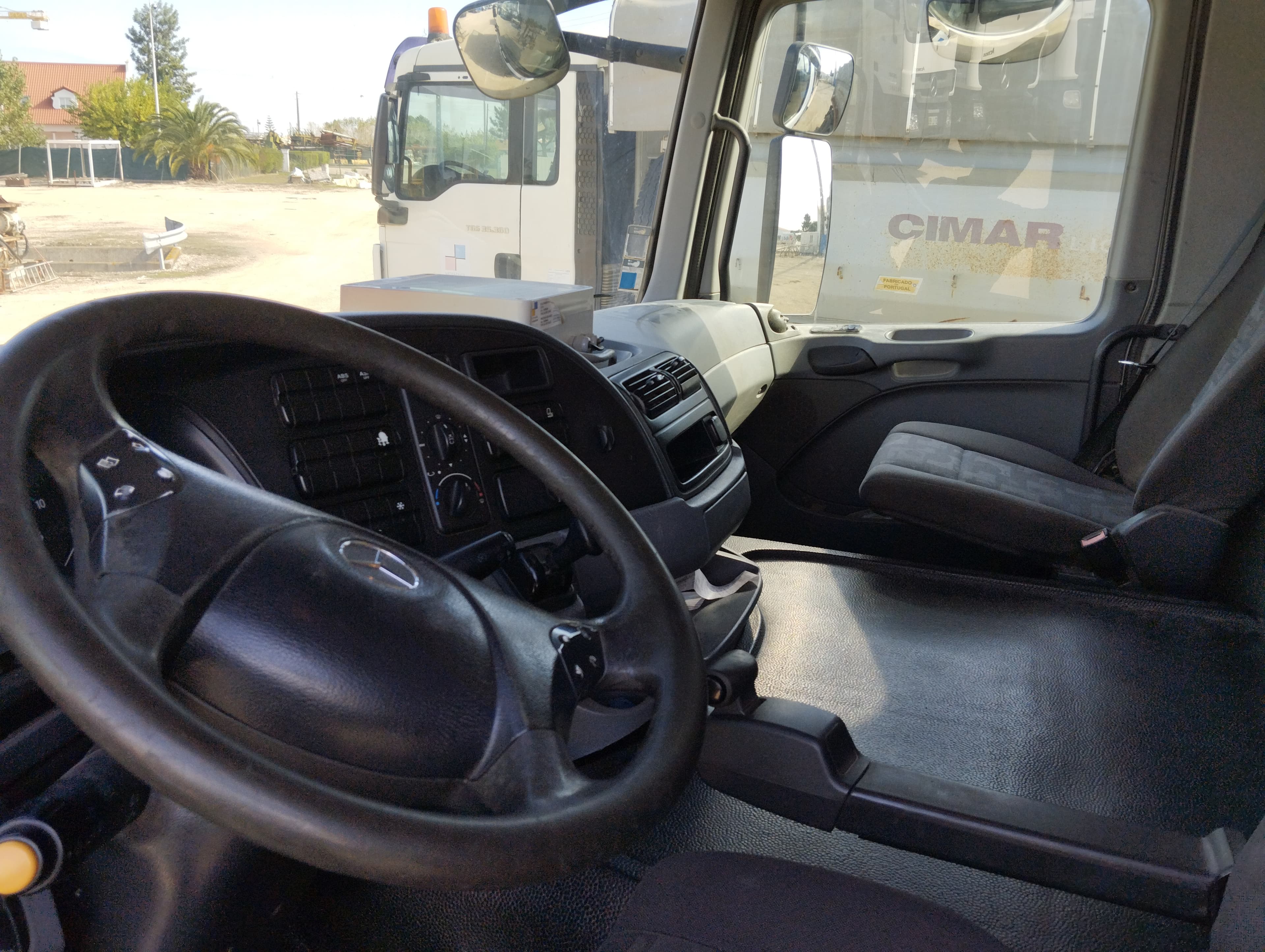 Camião Basc. Tras. 32 T Mercedes-Benz ACTROS 3236K/42 8x4 — imagem 8