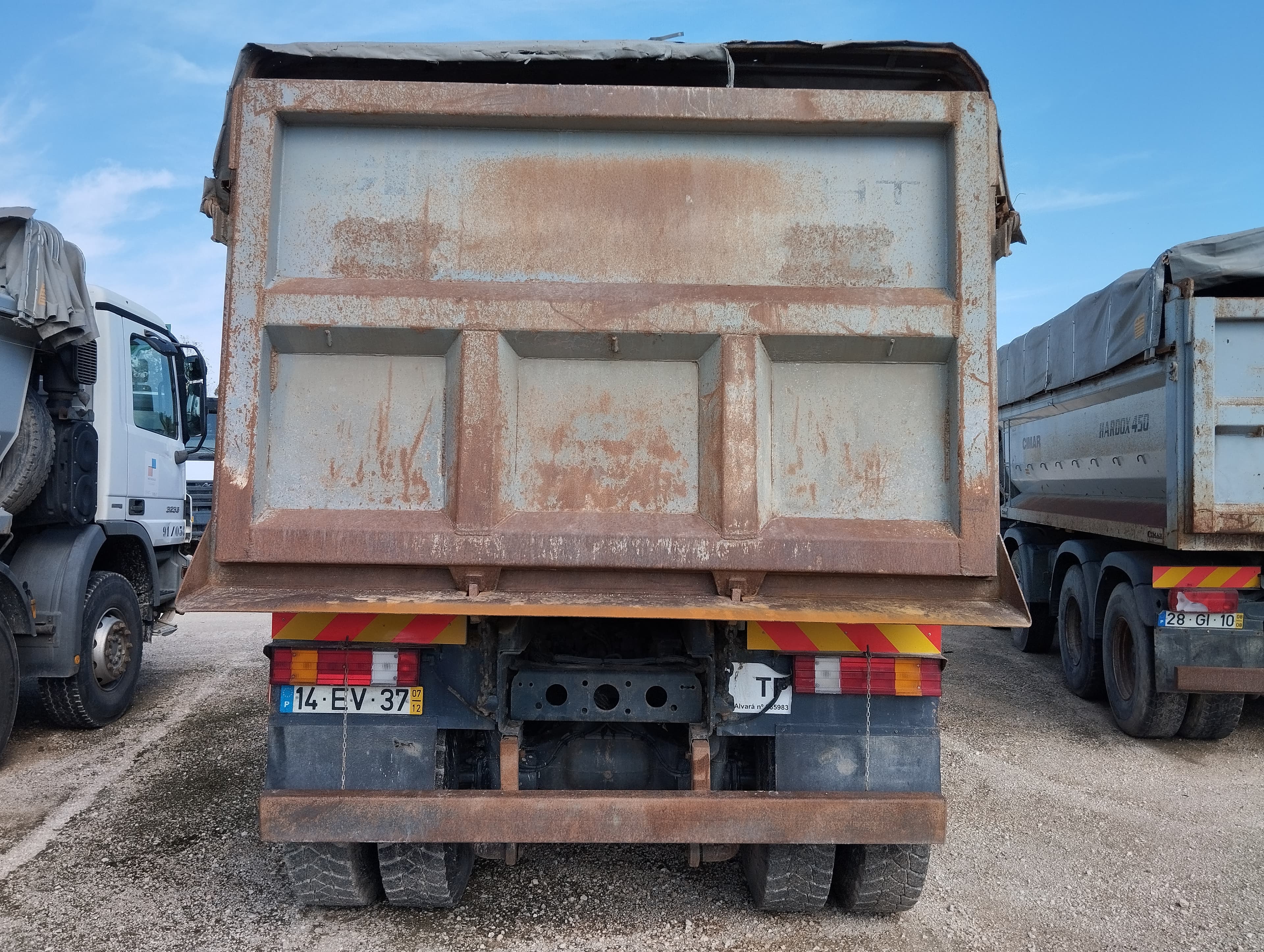 Camião Basc. Tras. 32 T Mercedes-Benz ACTROS 3236K/42 8x4 — imagem 6