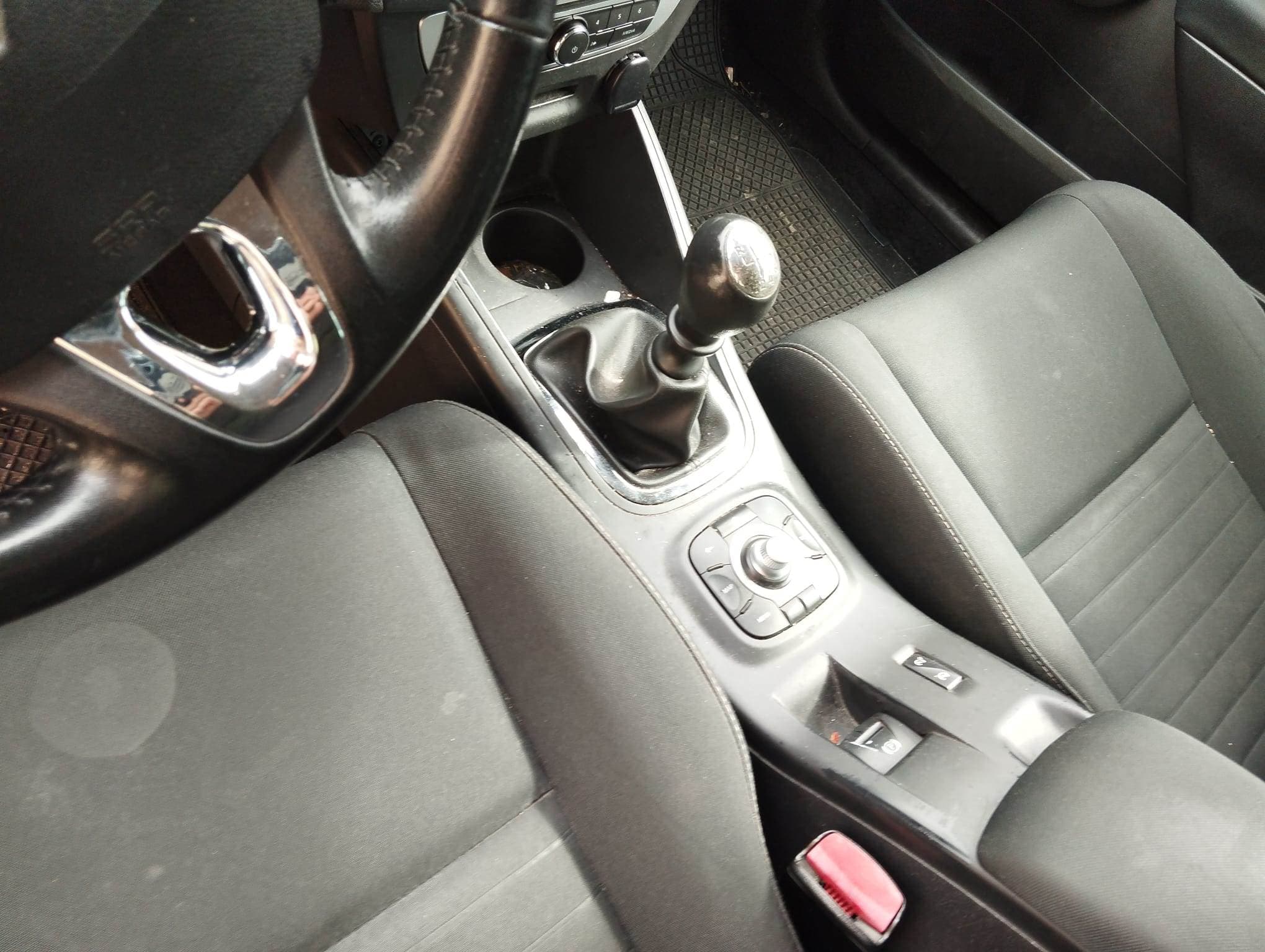 Renault Mégane · Año 2014 — imagen 18