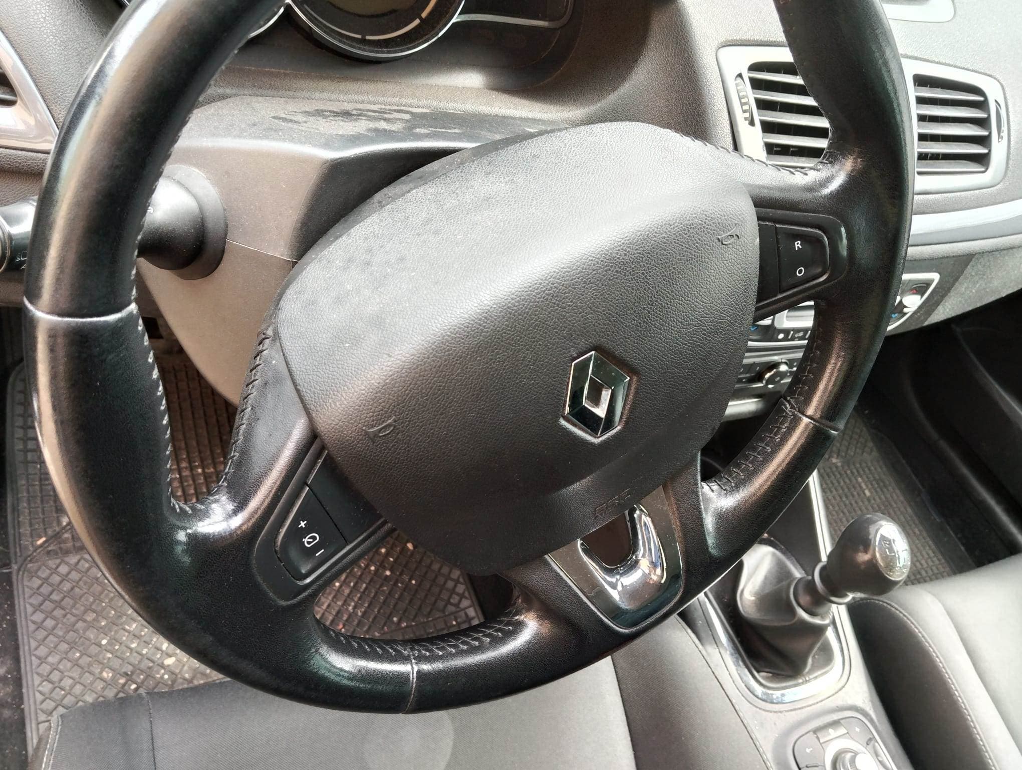 Renault Mégane · Año 2014 — imagen 13