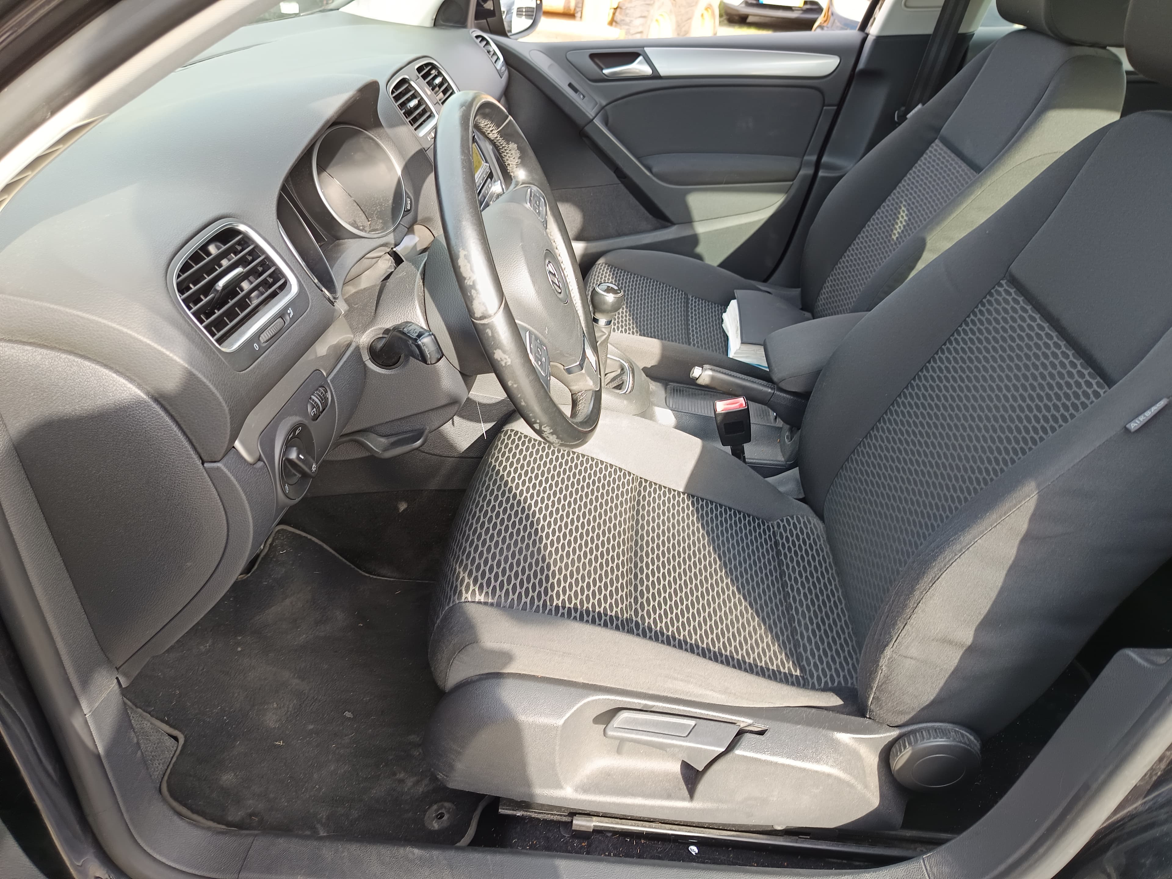 Volkswagen Golf · Année 2008 — image 27