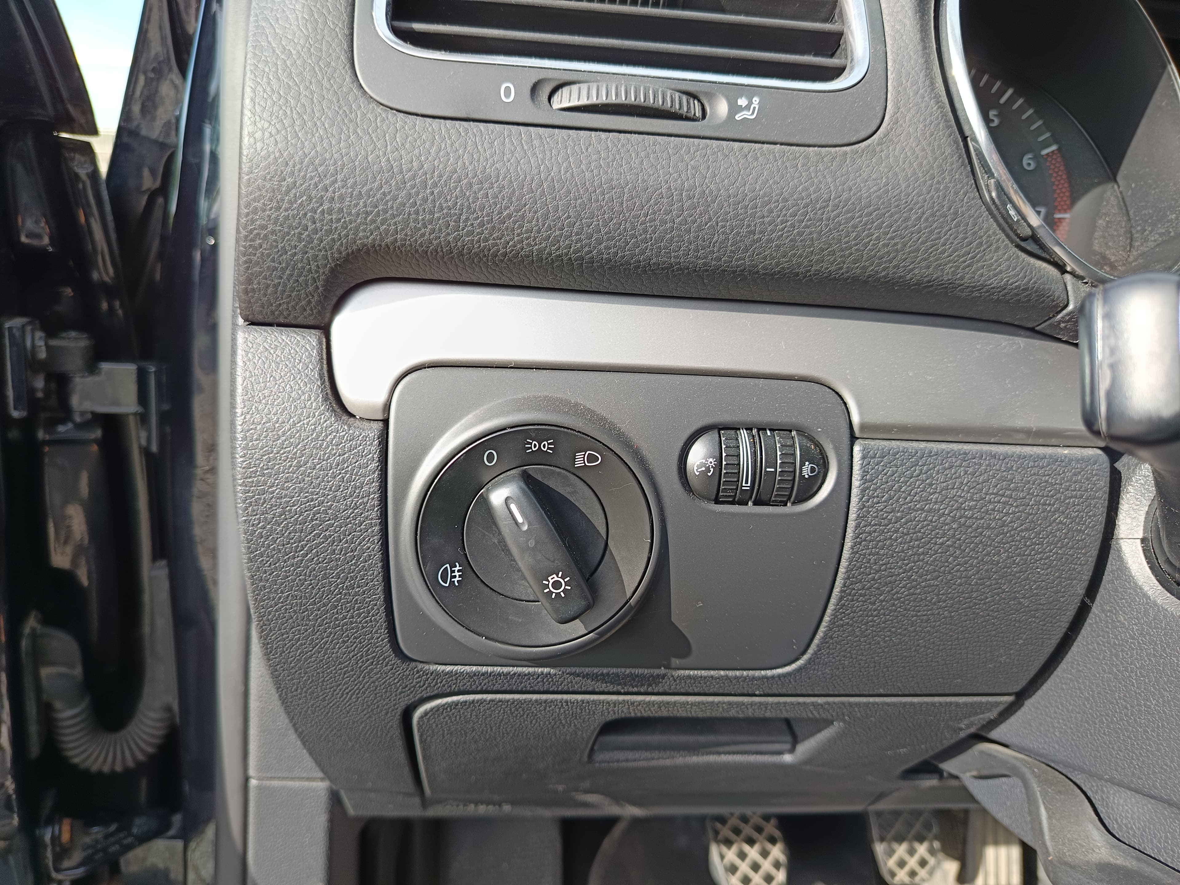 Volkswagen Golf · Année 2008 — image 39