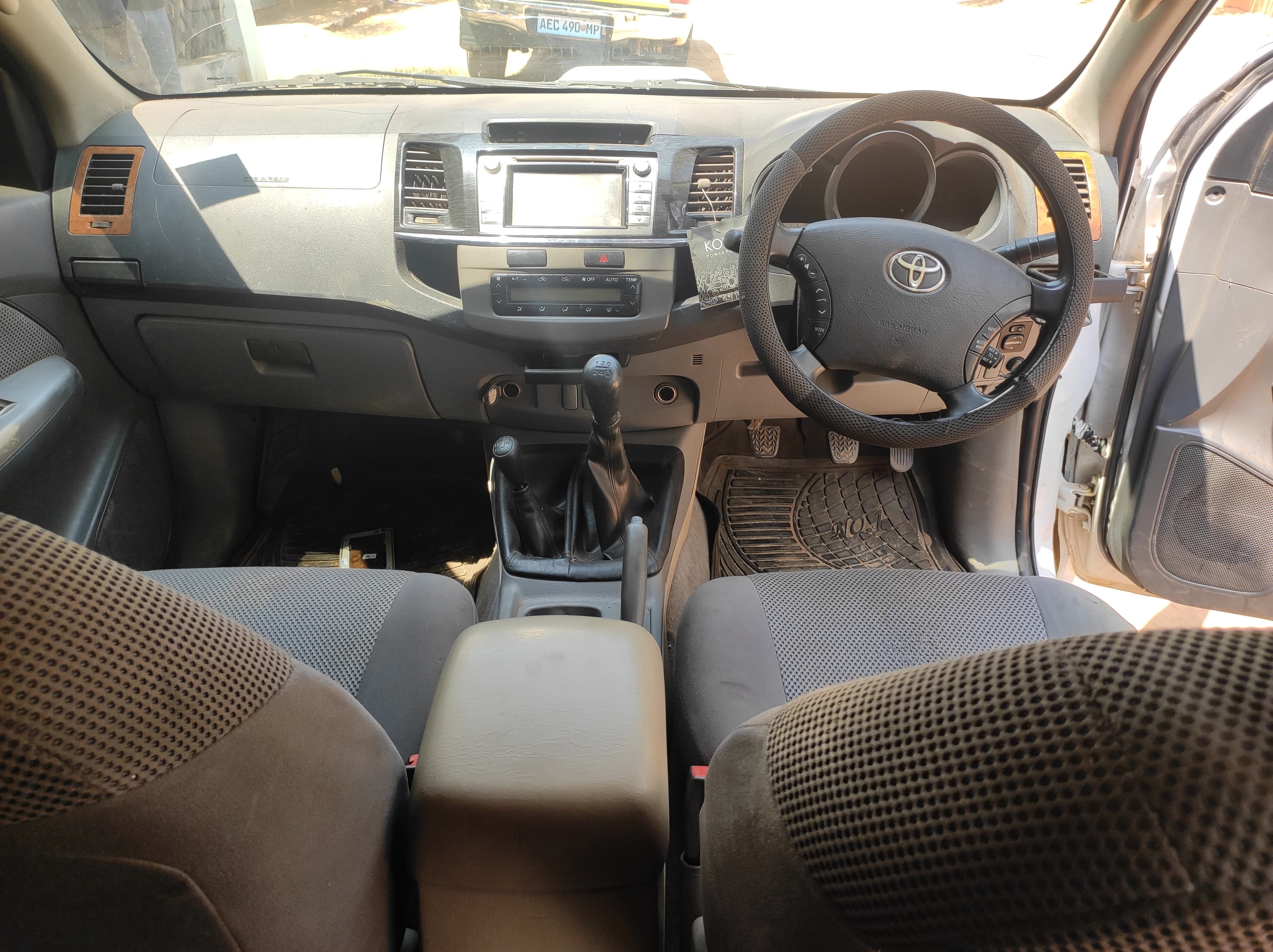 Toyota Hilux D4D — imagem 7