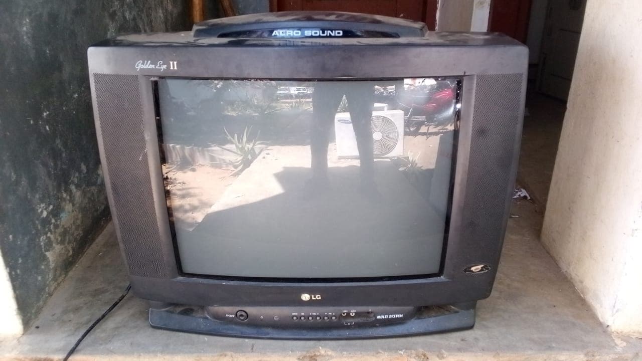 TV LG Golden Eye II