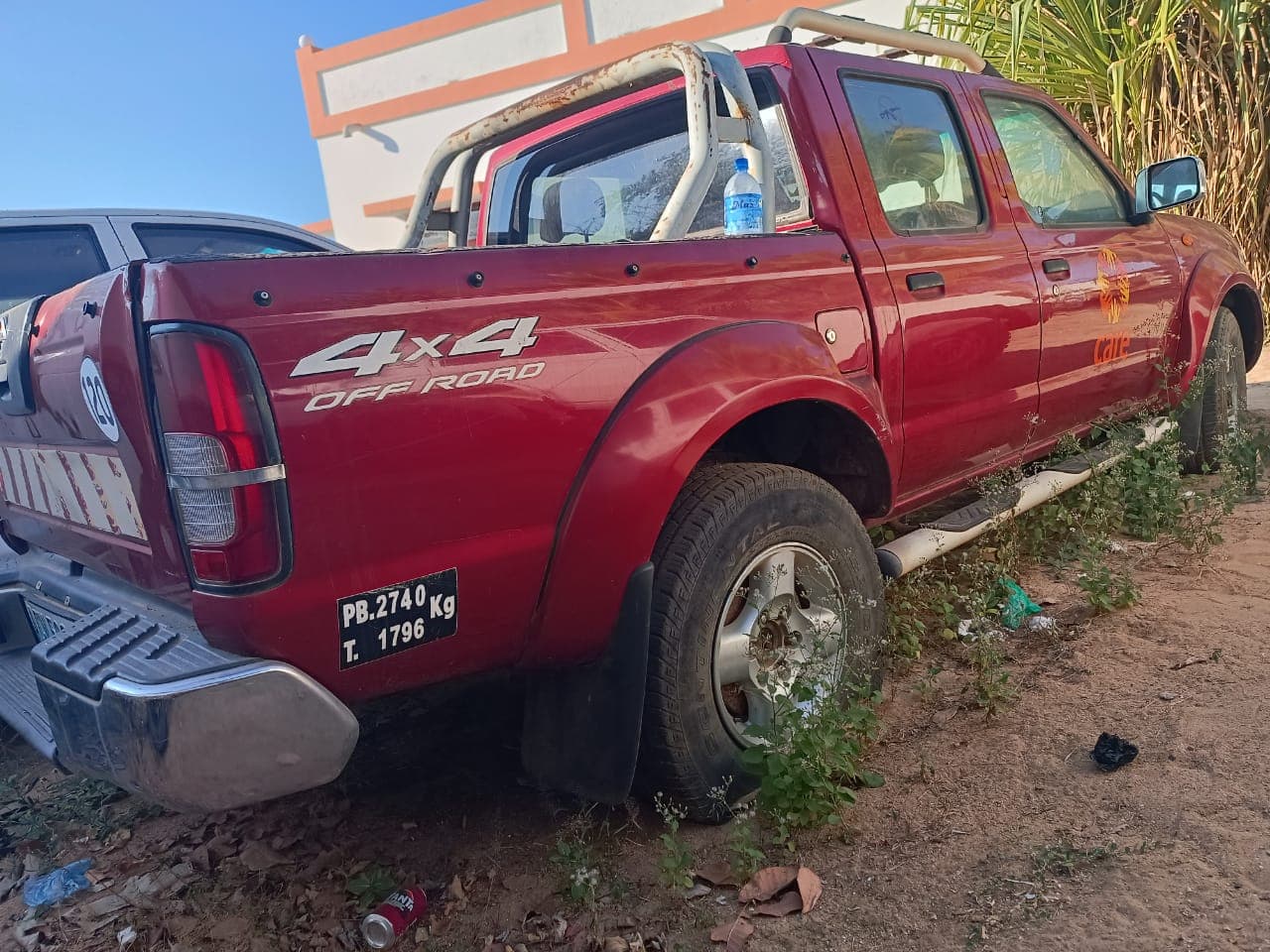 Nissan NP300 Hardbody · Ano 2012 — imagen 9