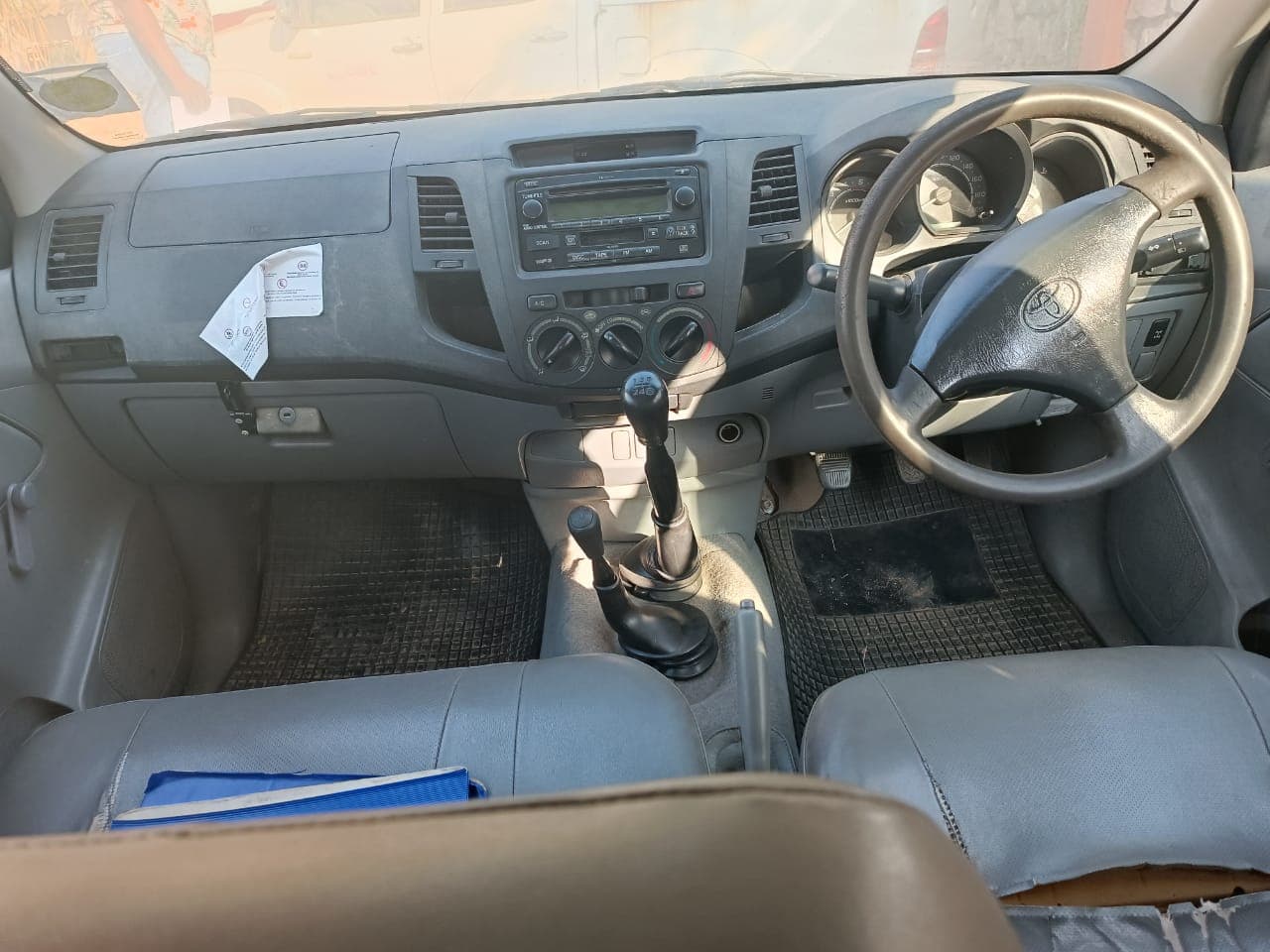 Toyota Hilux 2.5 · Ano 2009 — imagen 13