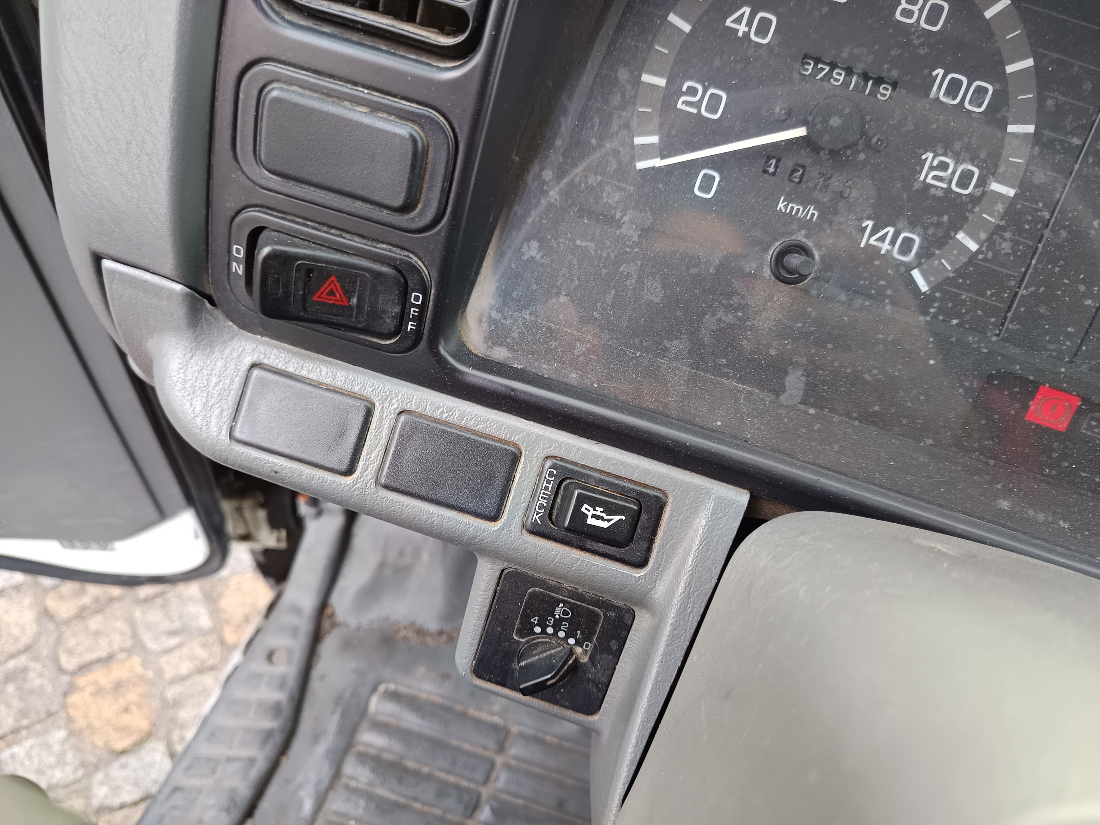 Mitsubishi Canter · Ano 1999 — image 25