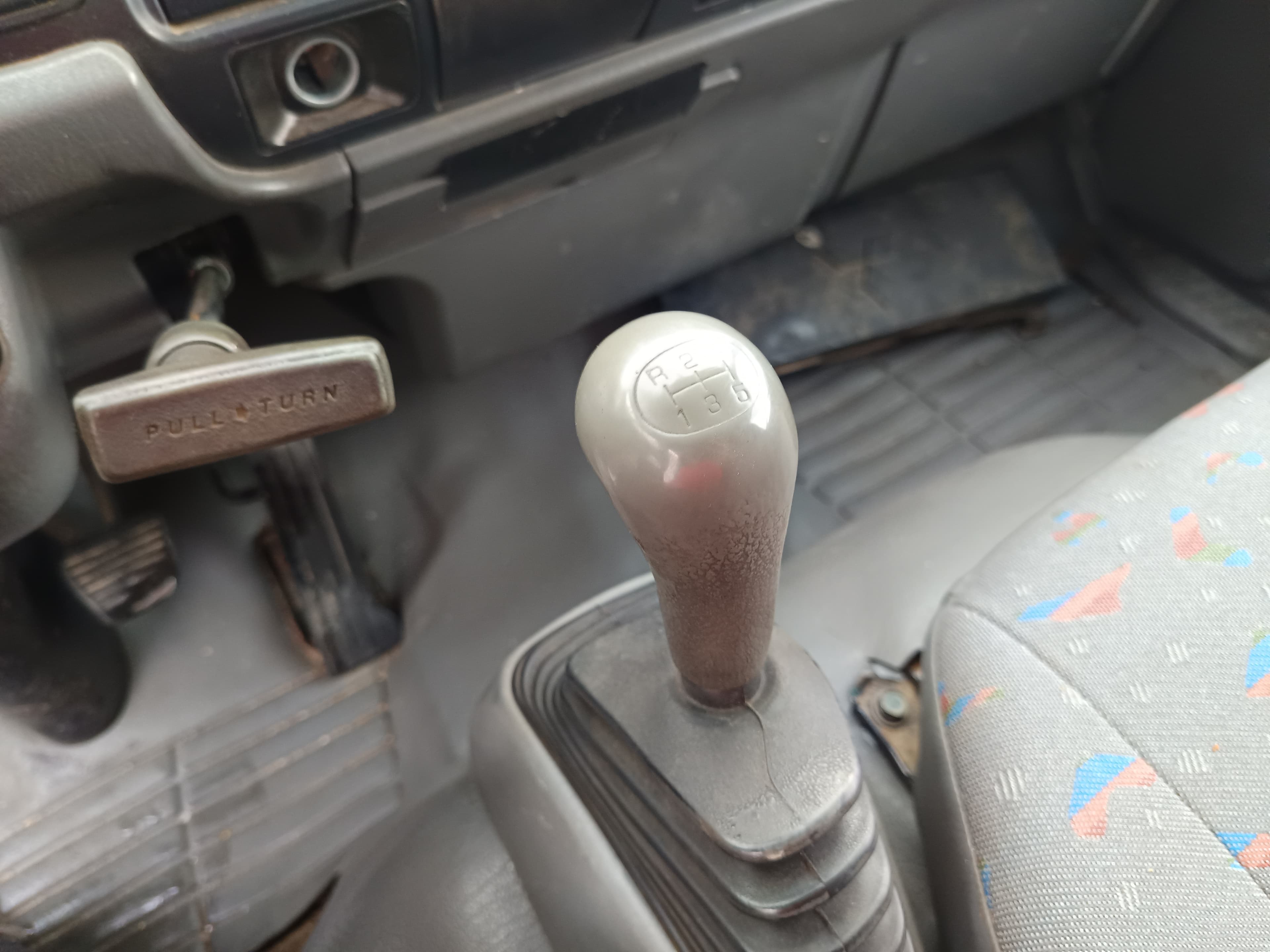 Mitsubishi Canter · Ano 1999 — image 21