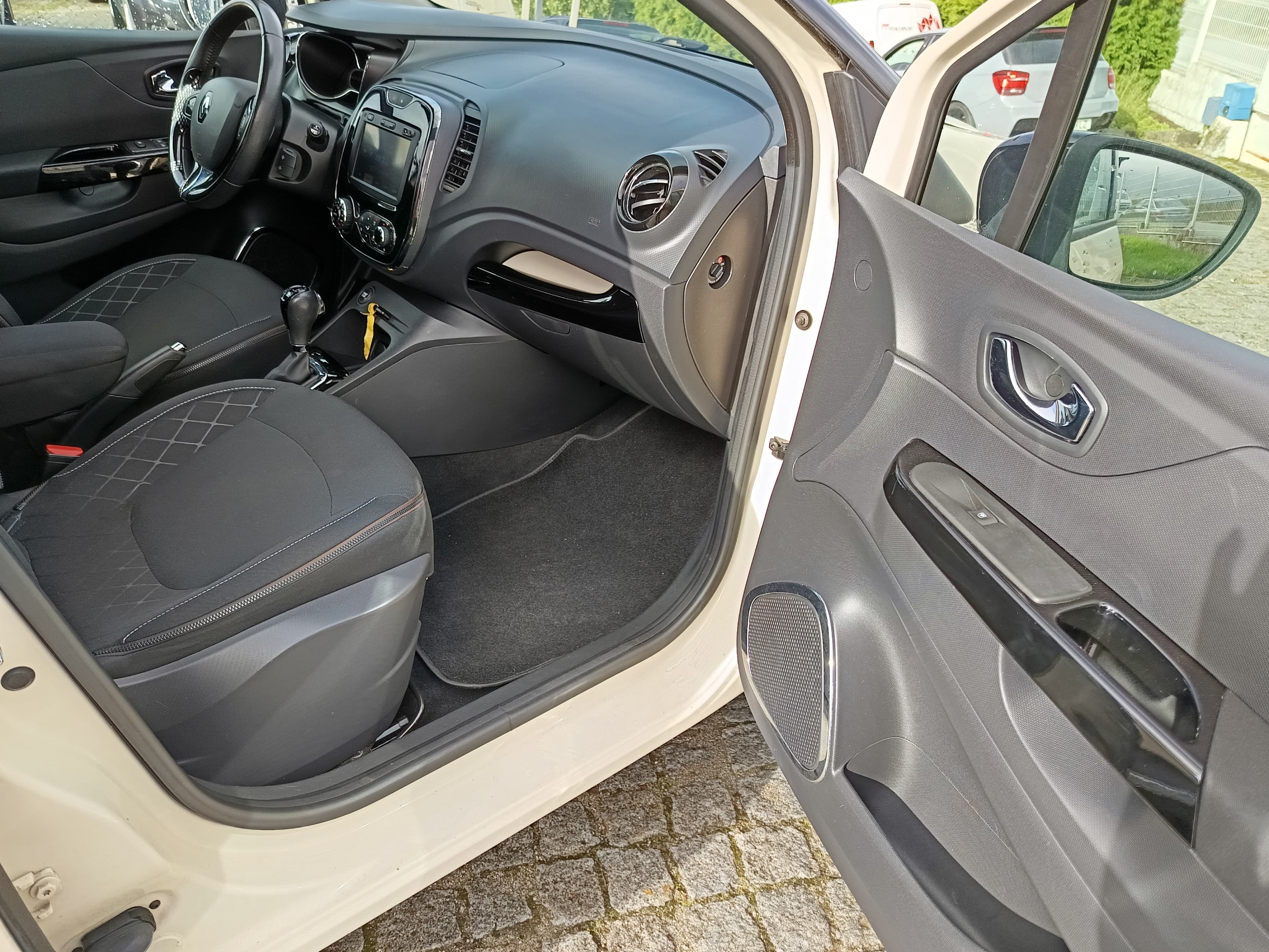 Renault Captur · Ano 2013 — imagen 21