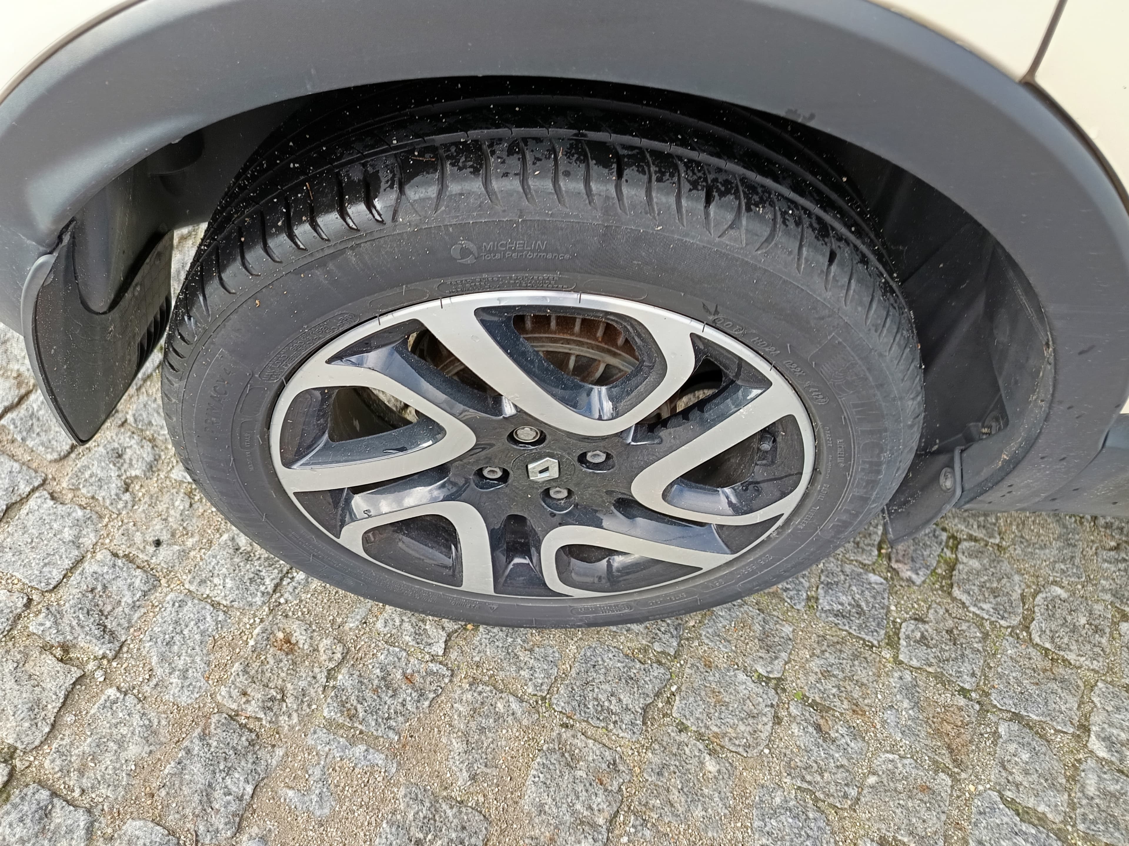Renault Captur · Ano 2013 — imagen 10