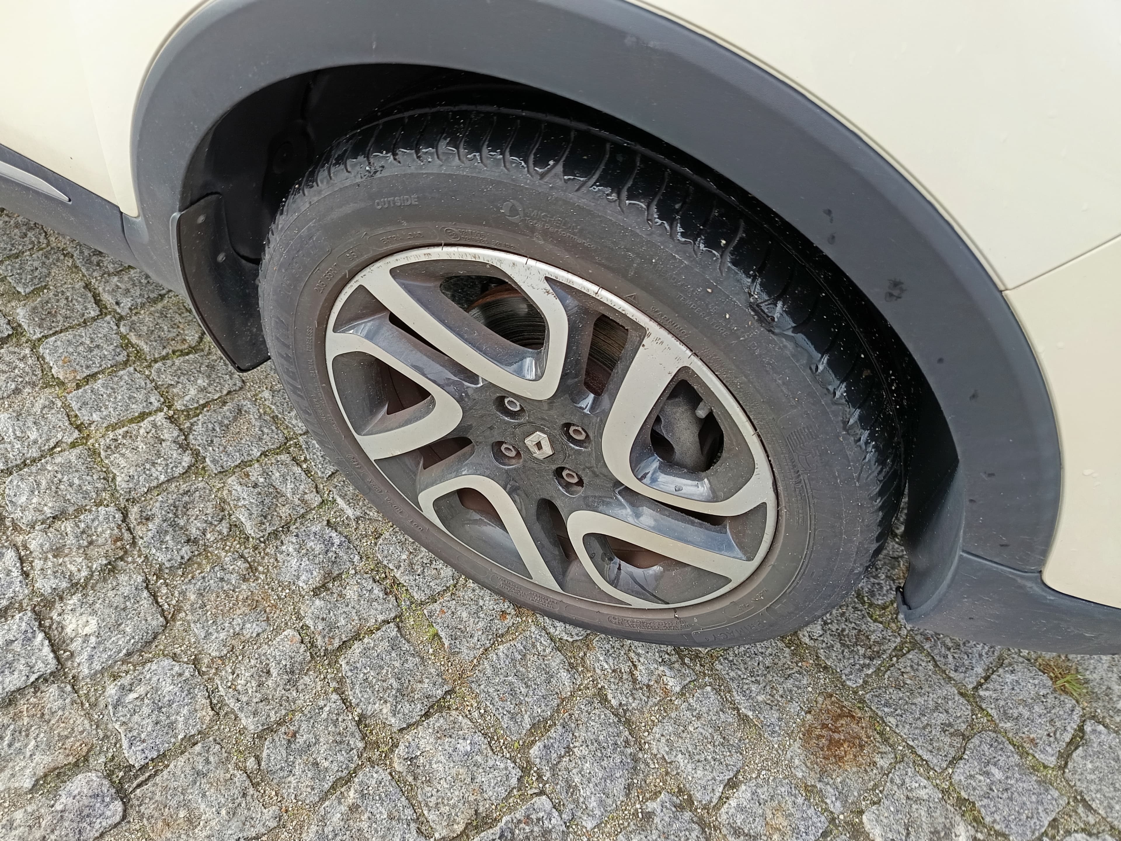 Renault Captur · Ano 2013 — imagen 9