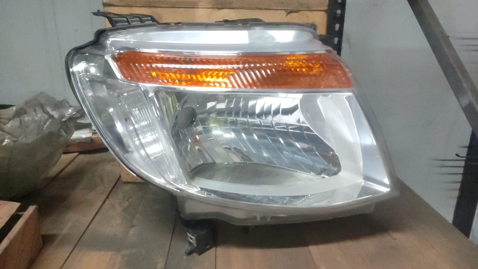 Farol p/ Ford Ranger