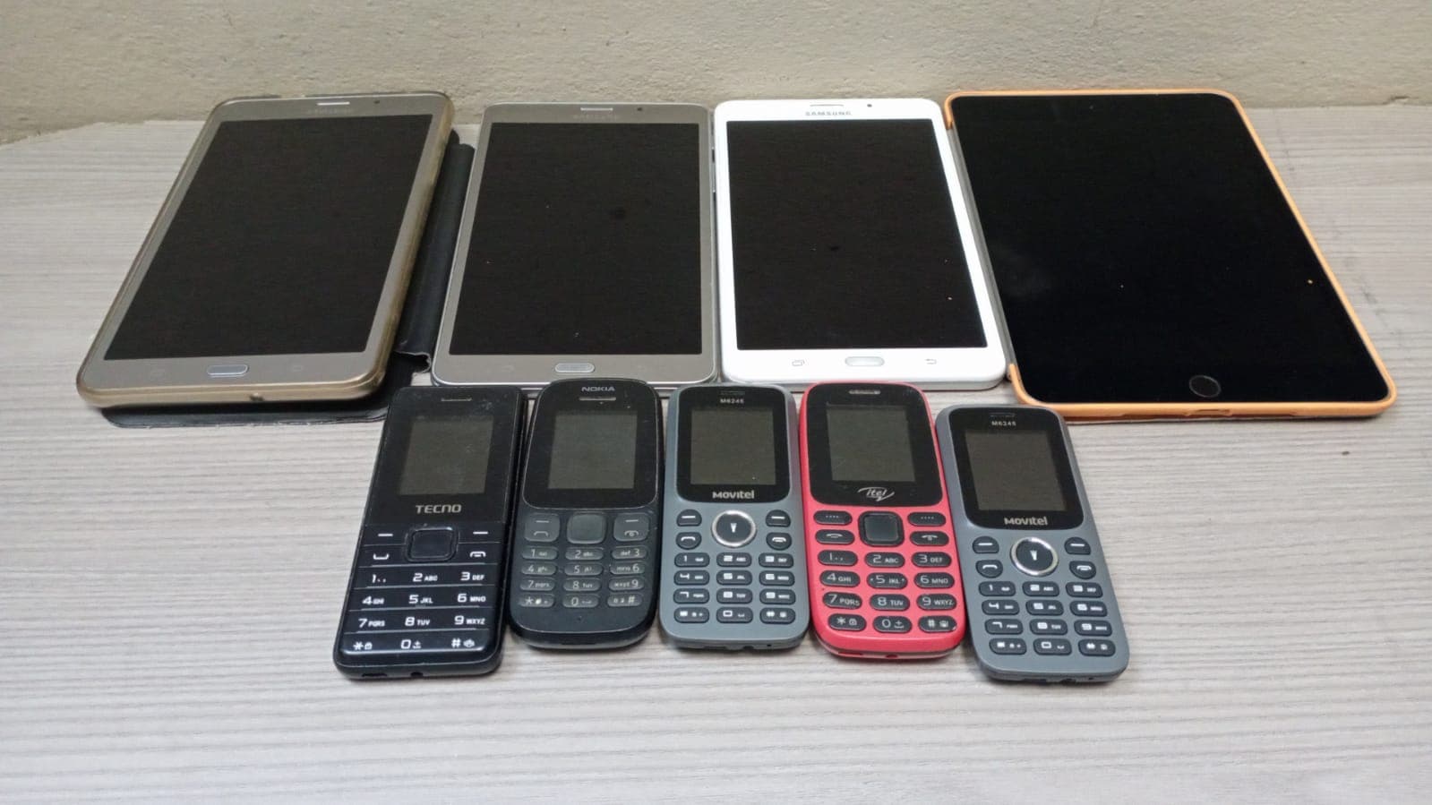 Celulares — image 1