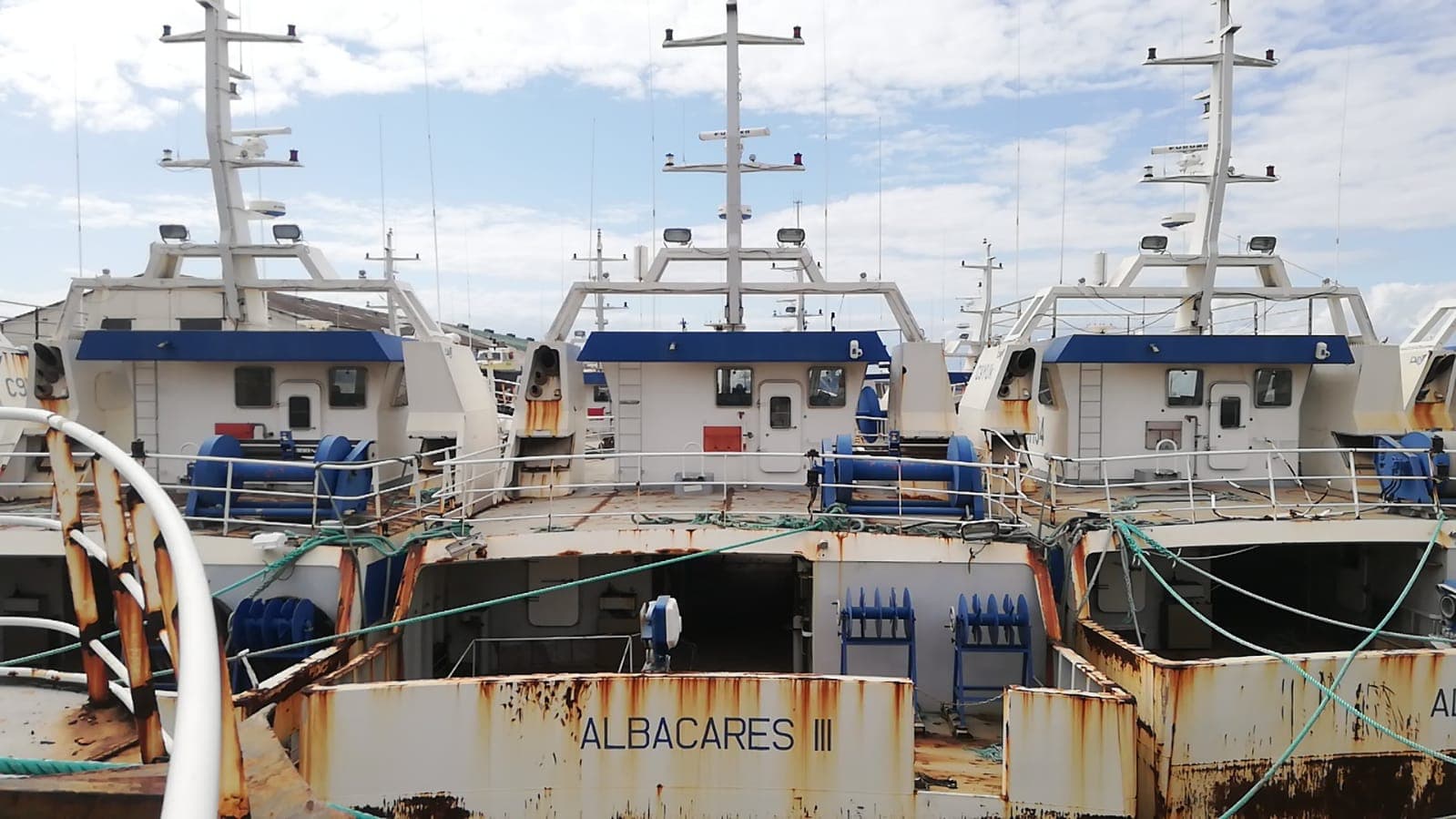 Dois Atuneiros | Two Longliners - ALBACARES III + ALBACARES V — imagen 3