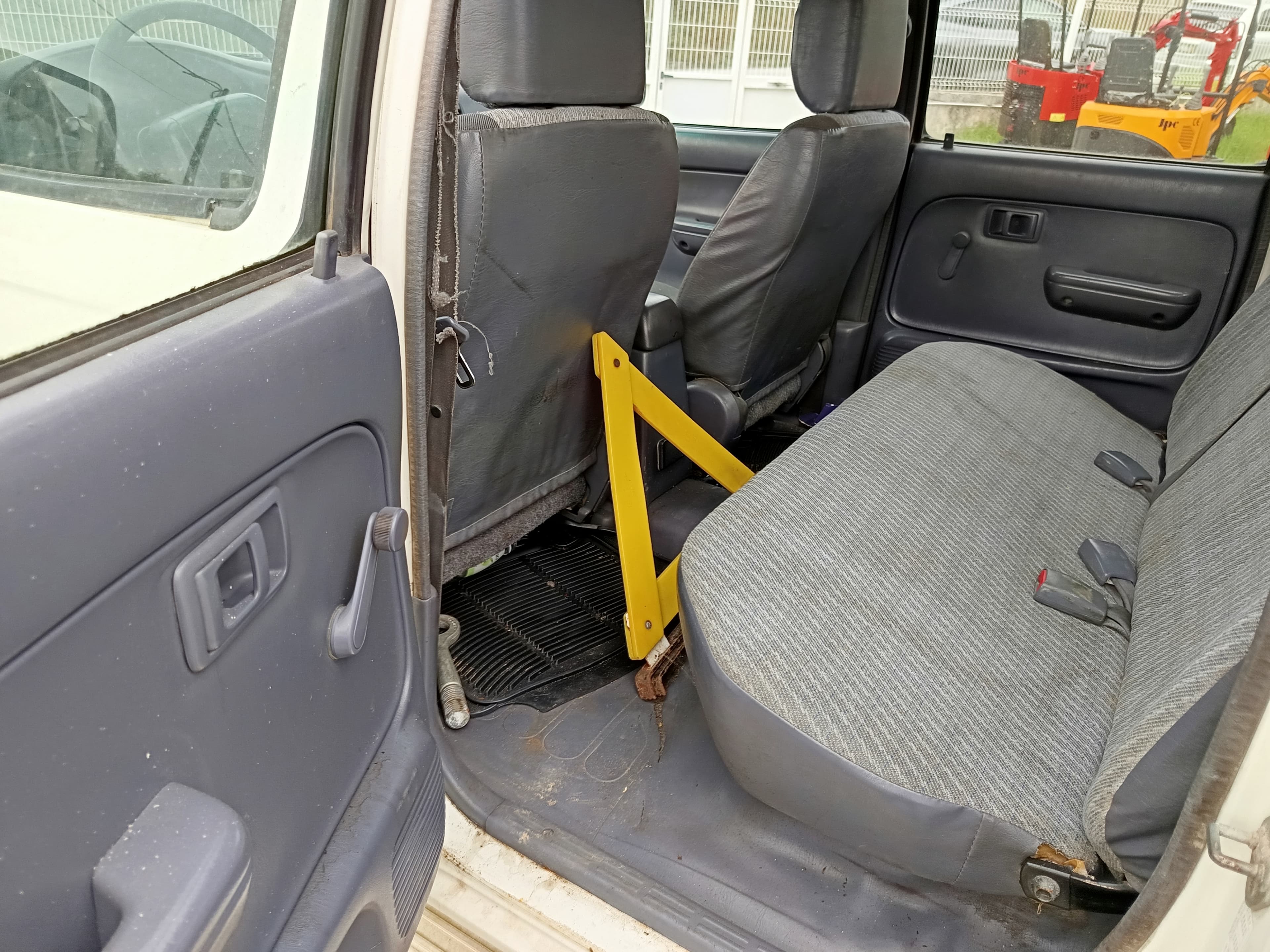 Toyota Hilux · Ano 2000 — imagem 22