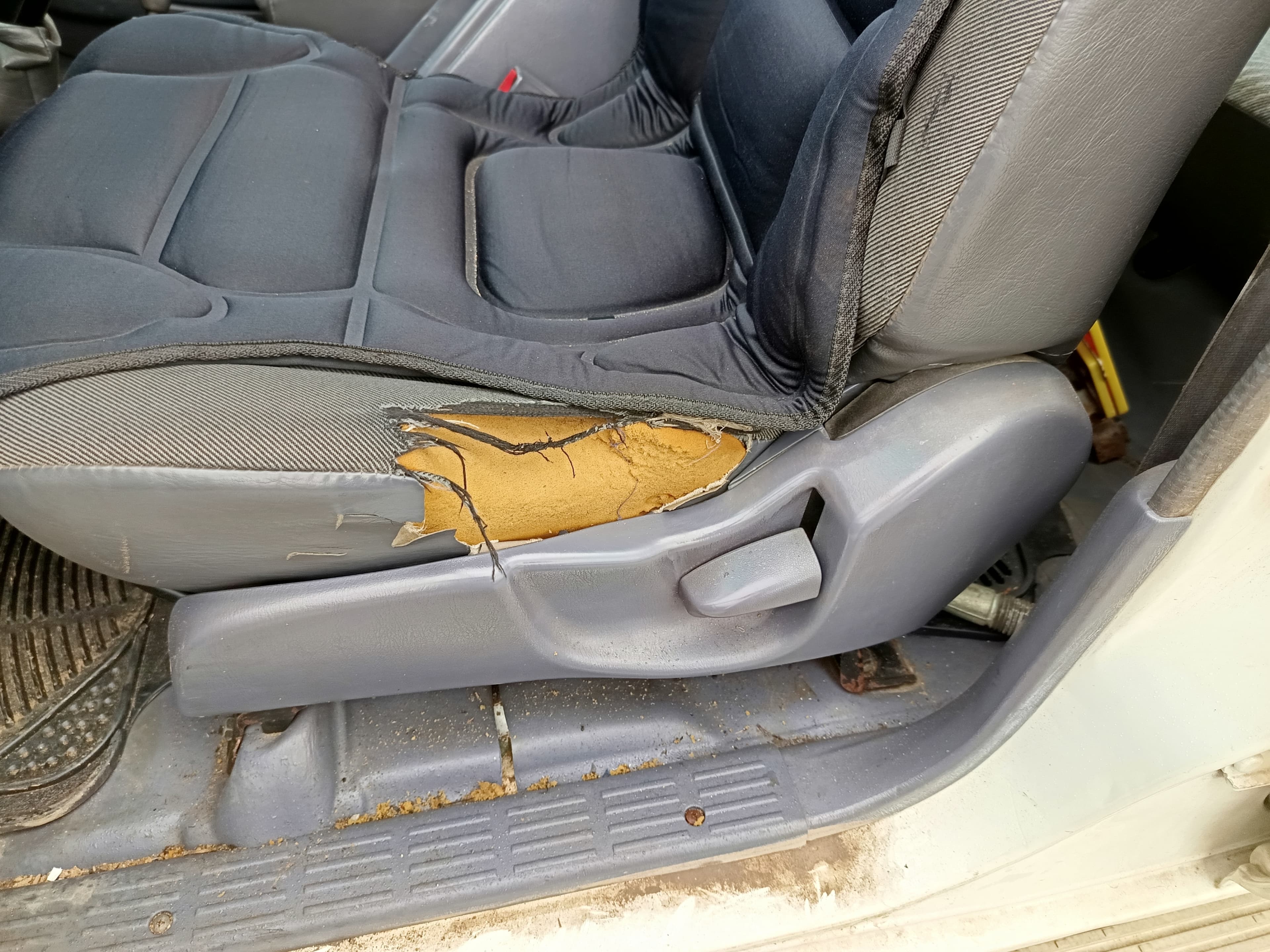 Toyota Hilux · Ano 2000 — imagem 27