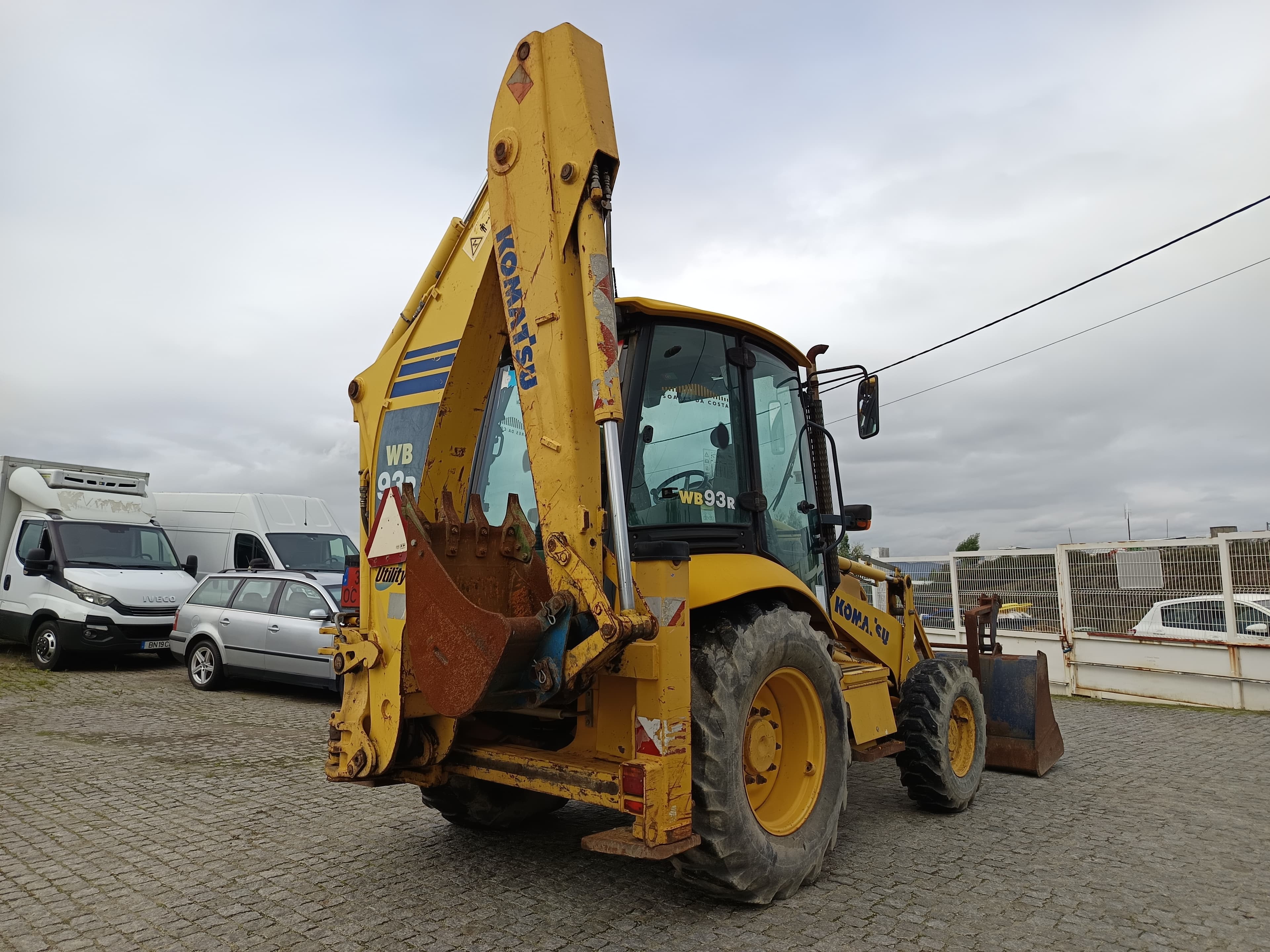 Retroescavadora Komatsu · Ano 2008 — imagem 5
