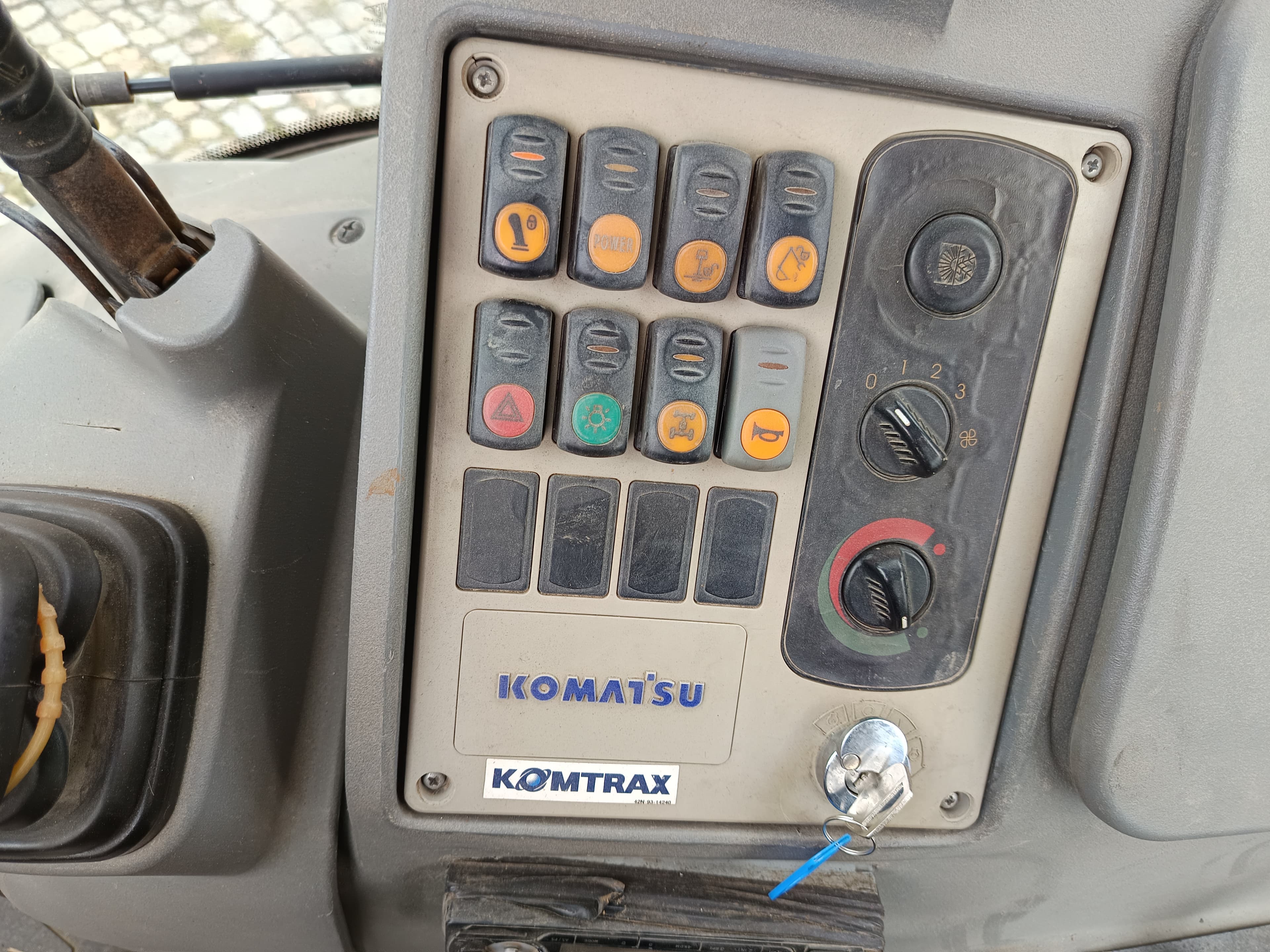 Retroescavadora Komatsu · Ano 2008 — imagem 20