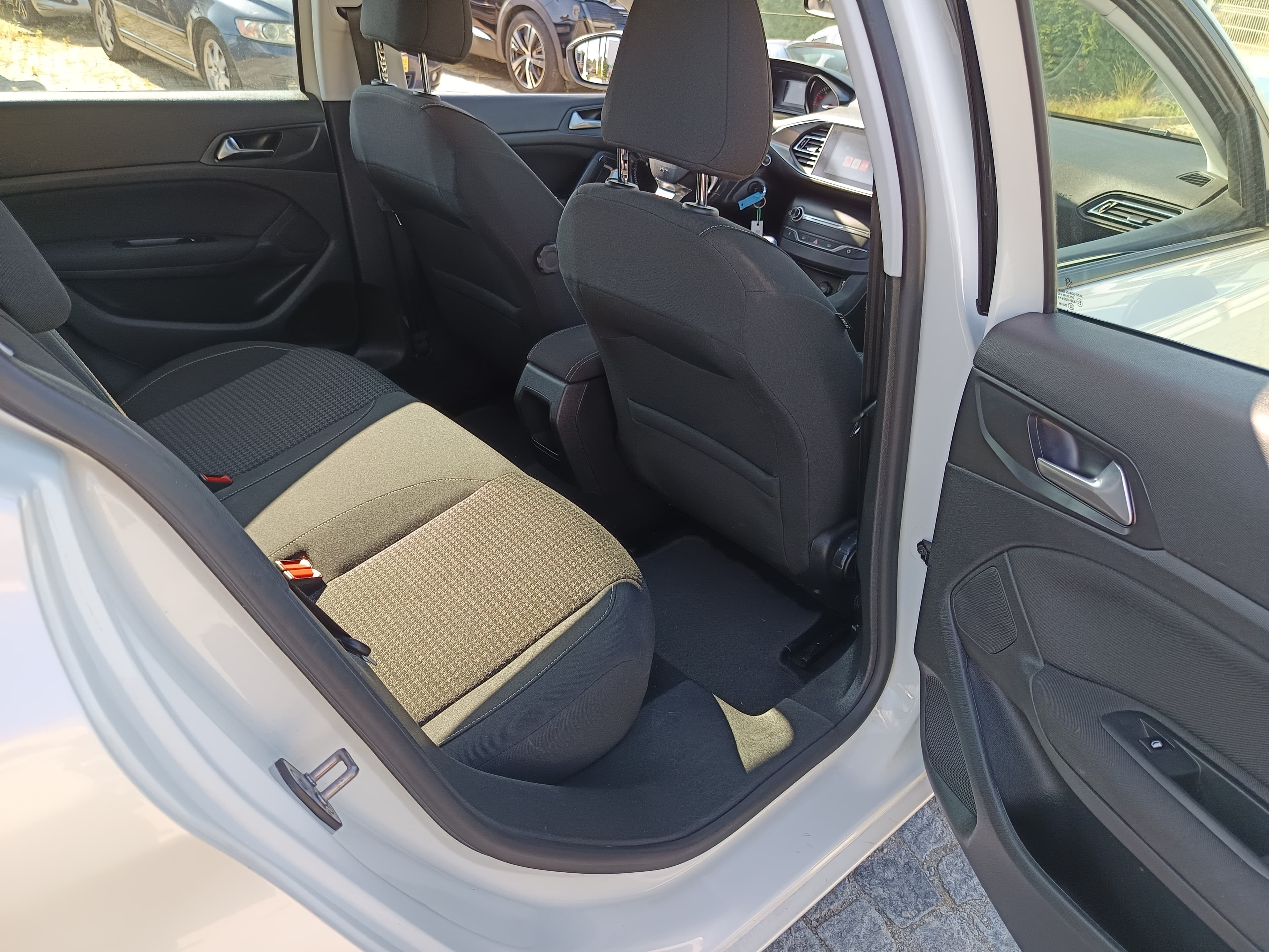 Peugeot 308 · Ano 2018 — imagem 21