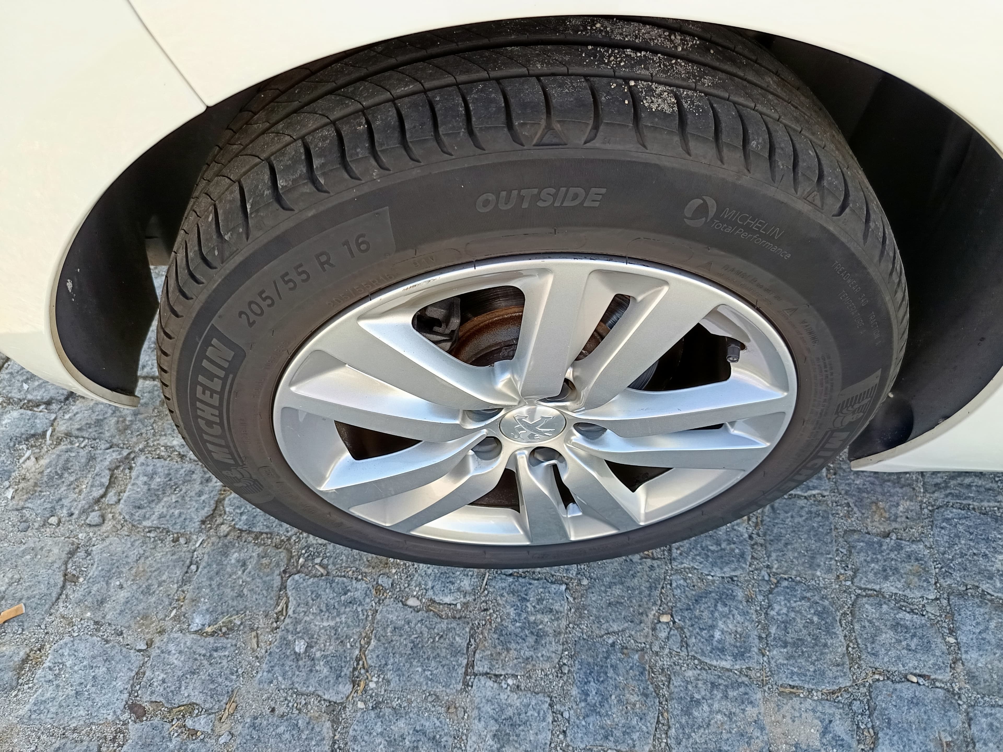Peugeot 308 · Ano 2018 — imagem 11