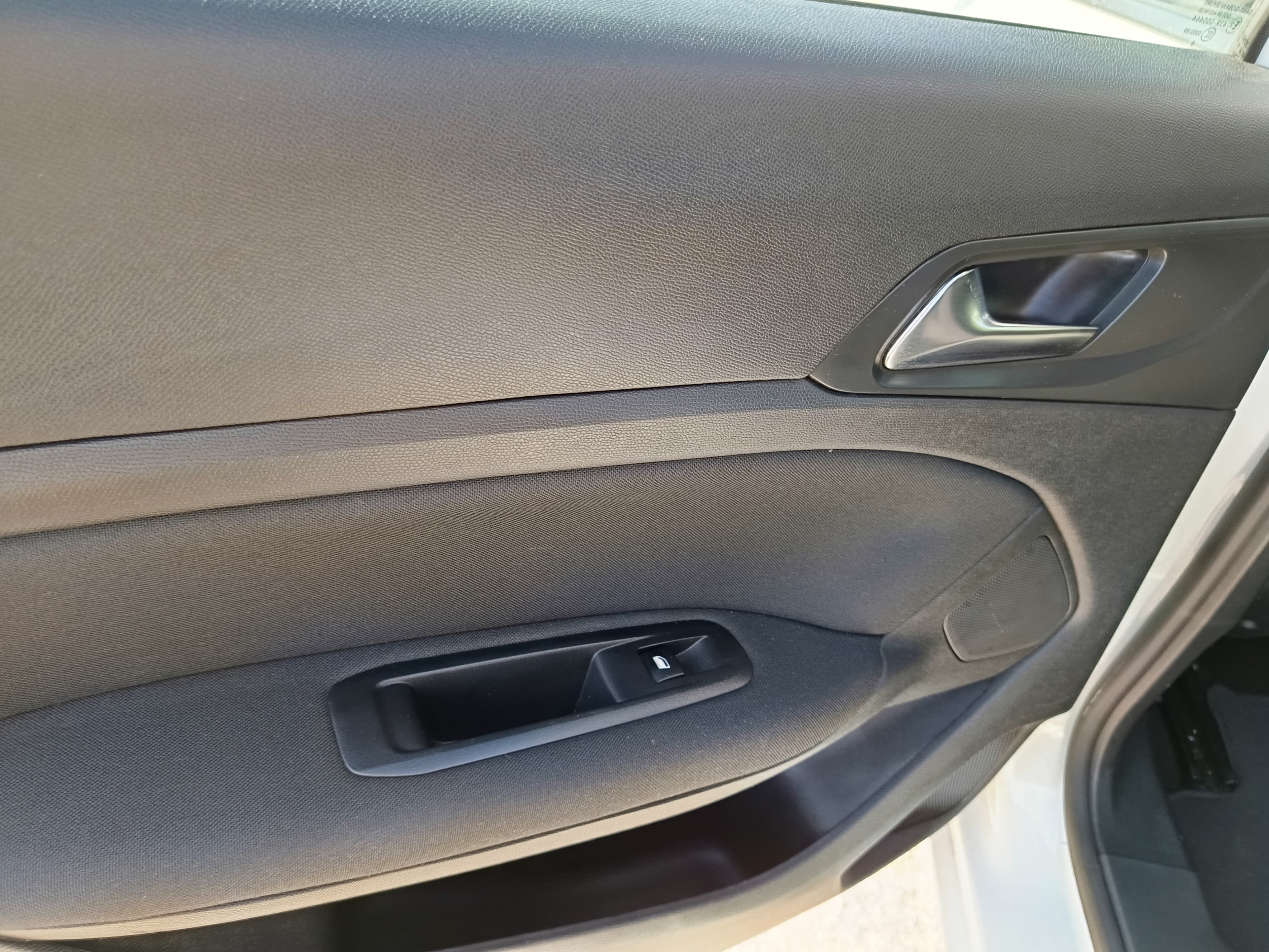 Peugeot 308 · Ano 2018 — imagem 29