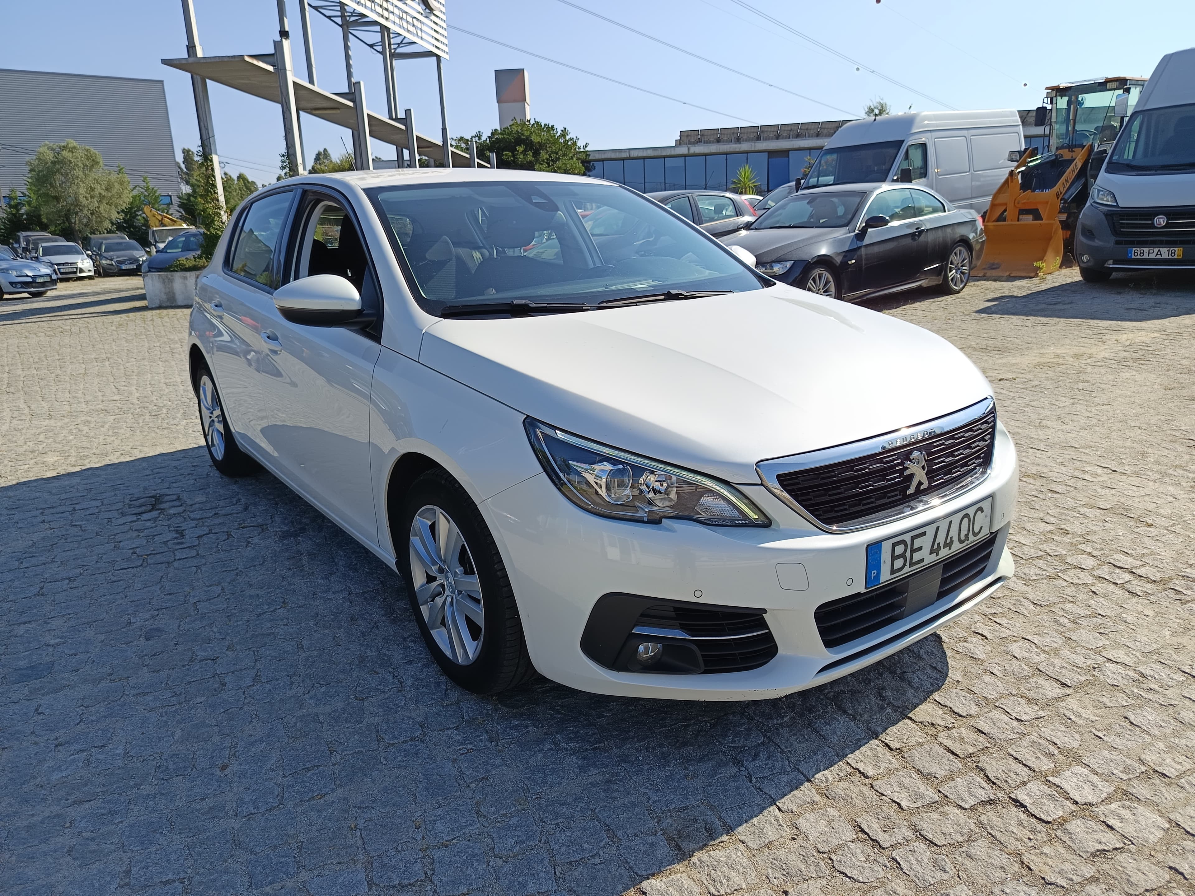 Peugeot 308 · Ano 2018 — imagem 2