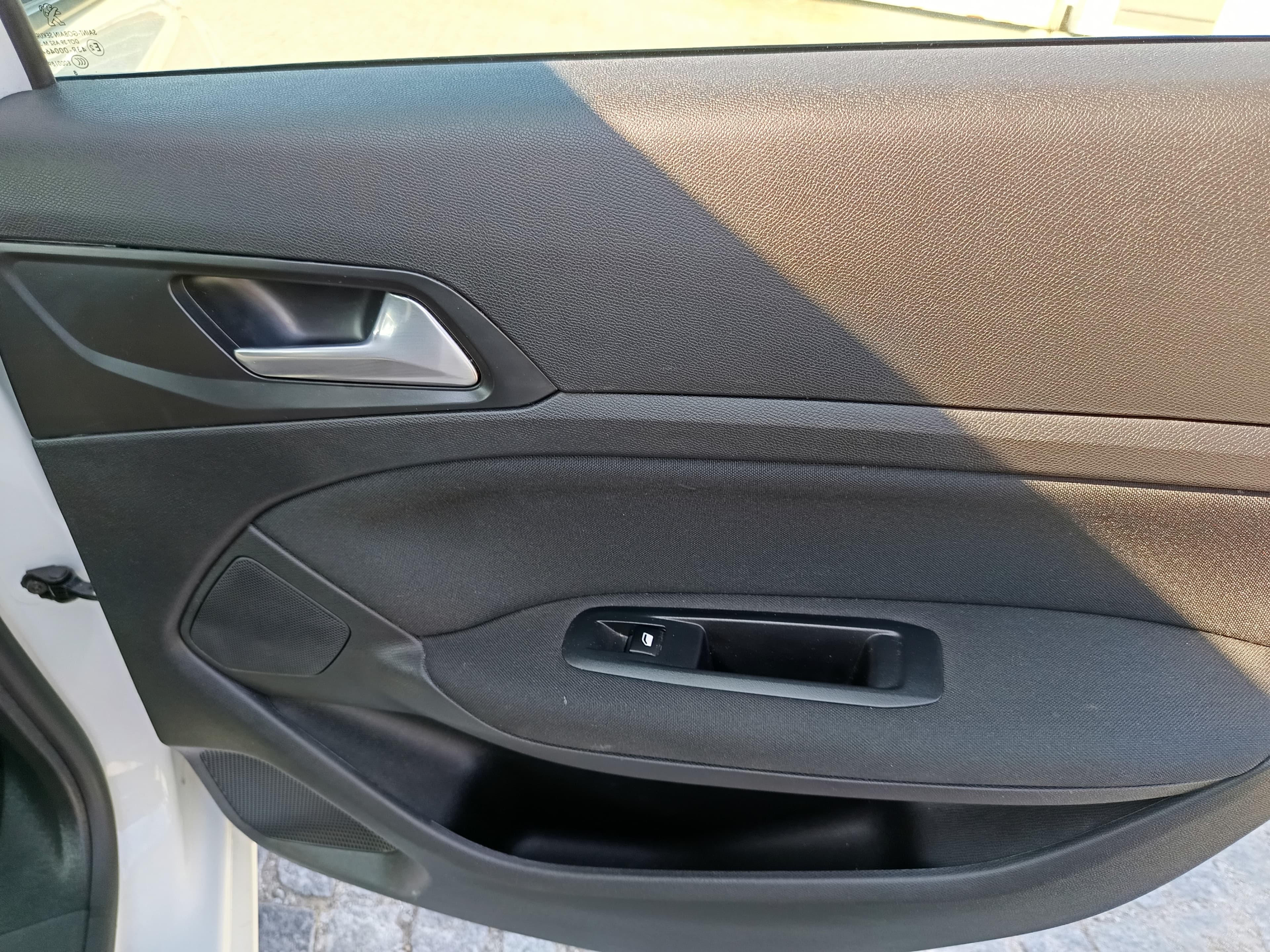 Peugeot 308 · Ano 2018 — imagem 22