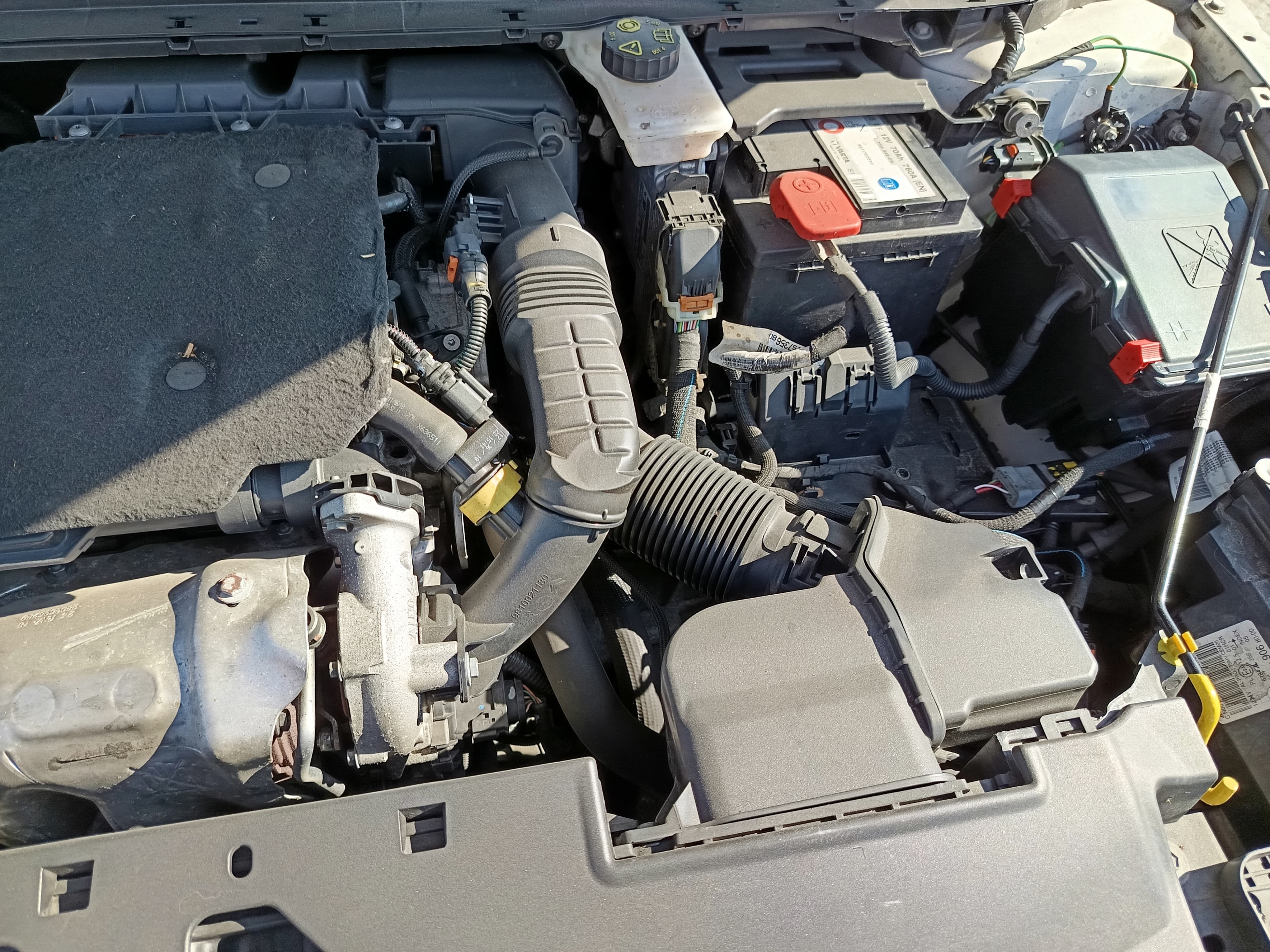 Peugeot 308 · Ano 2018 — imagem 18