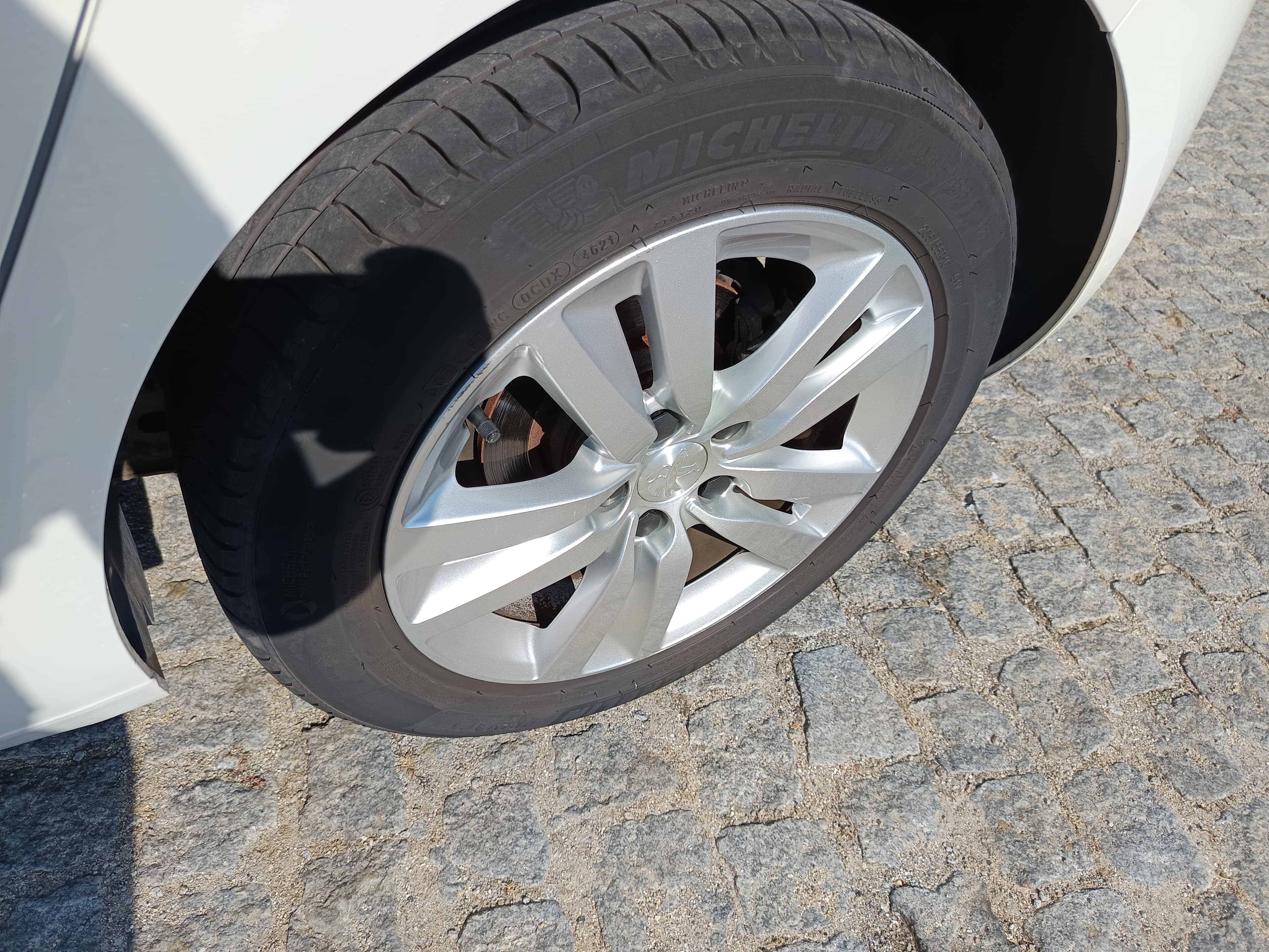 Peugeot 308 · Ano 2018 — imagem 13