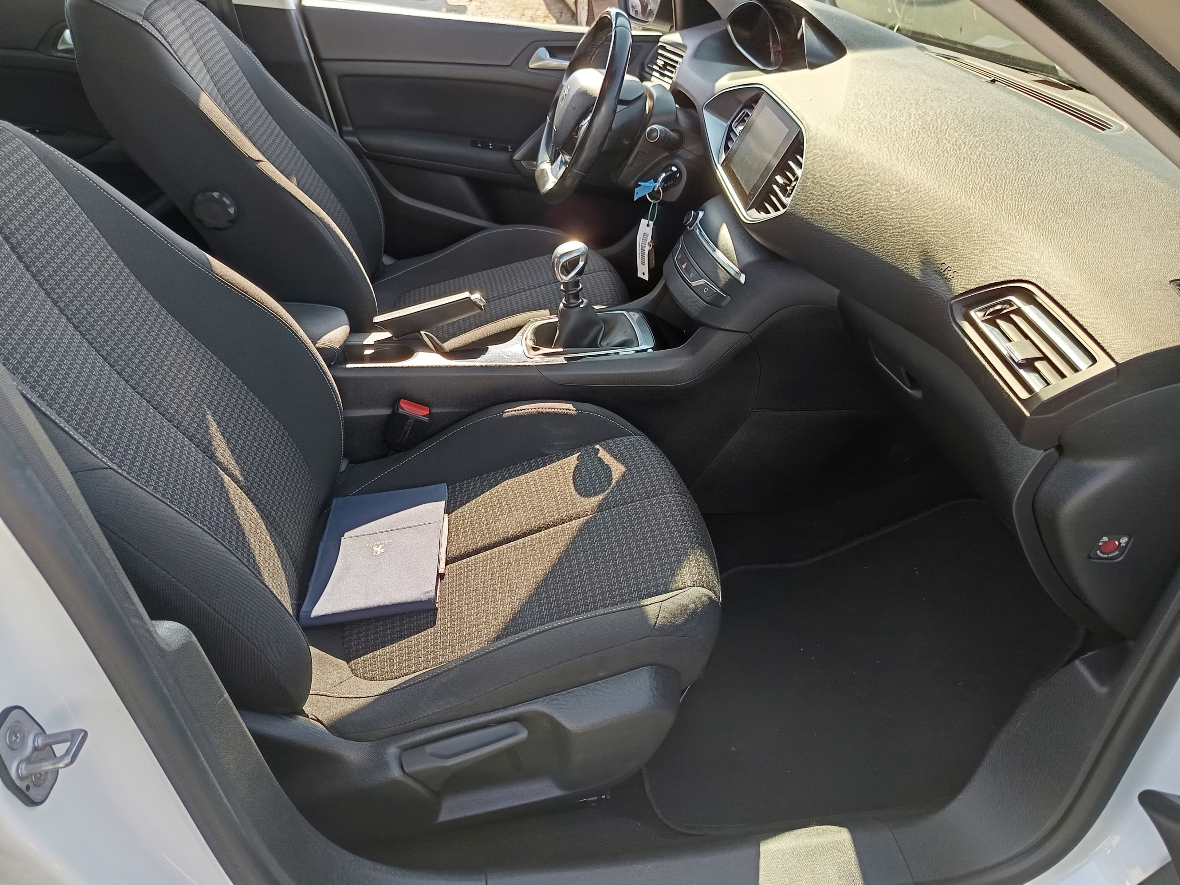Peugeot 308 · Ano 2018 — imagem 26