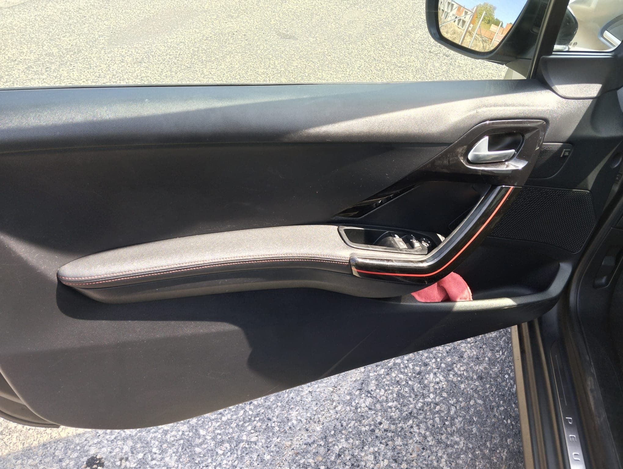 Peugeot 208 · Año 2017 — imagen 17