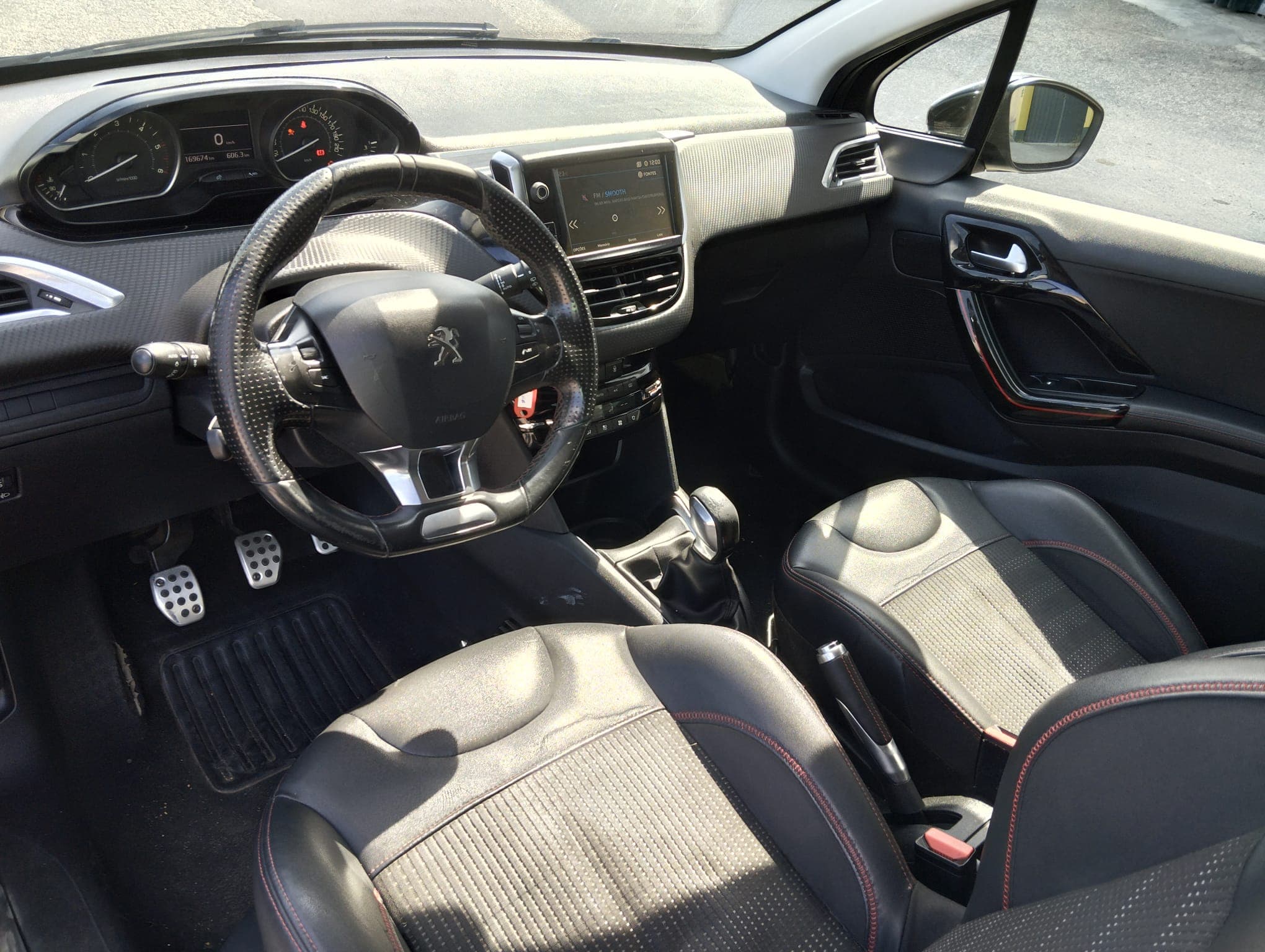 Peugeot 208 · Año 2017 — imagen 13