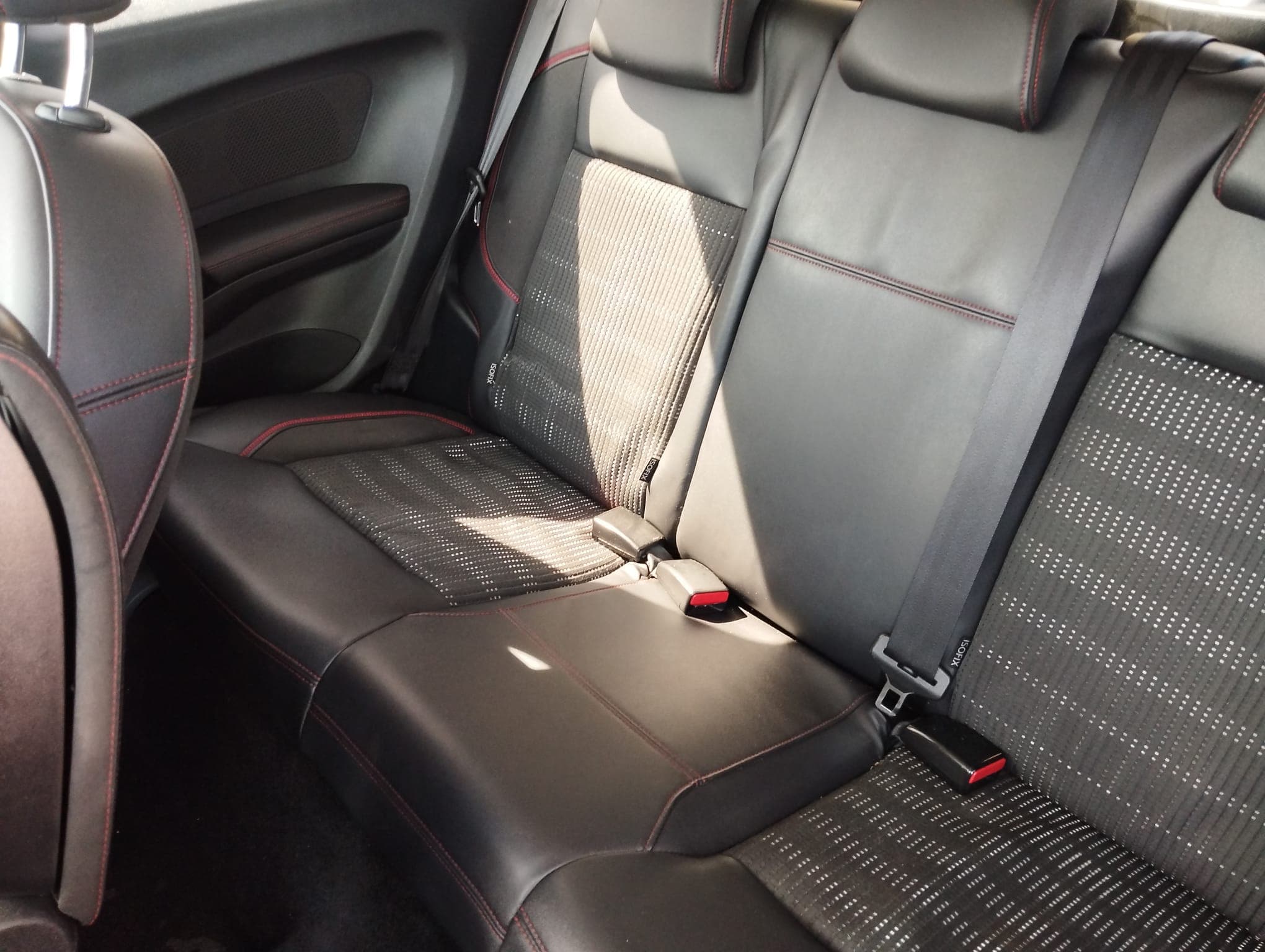 Peugeot 208 · Año 2017 — imagen 20
