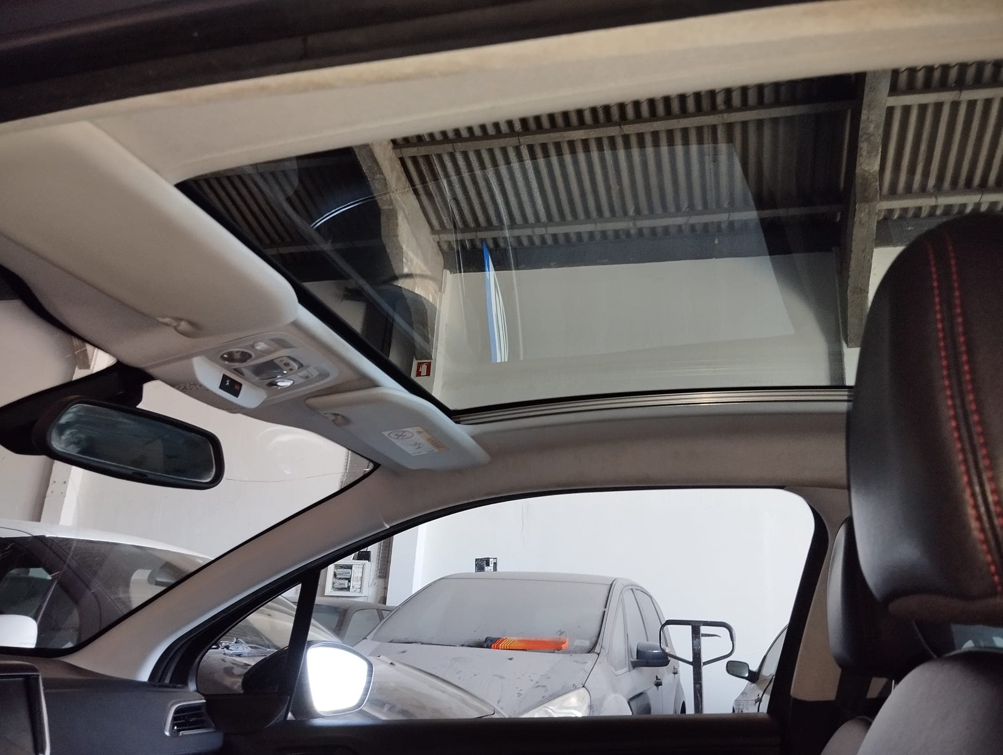 Peugeot 208 · Año 2017 — imagen 19