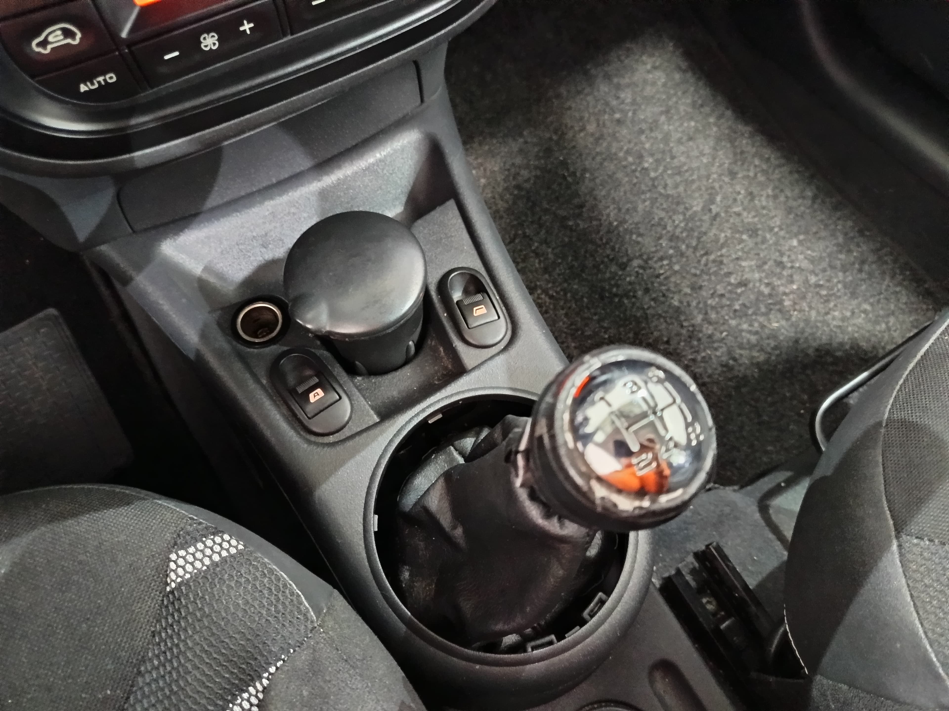 Citroën C2 · Ano 2009 — image 34