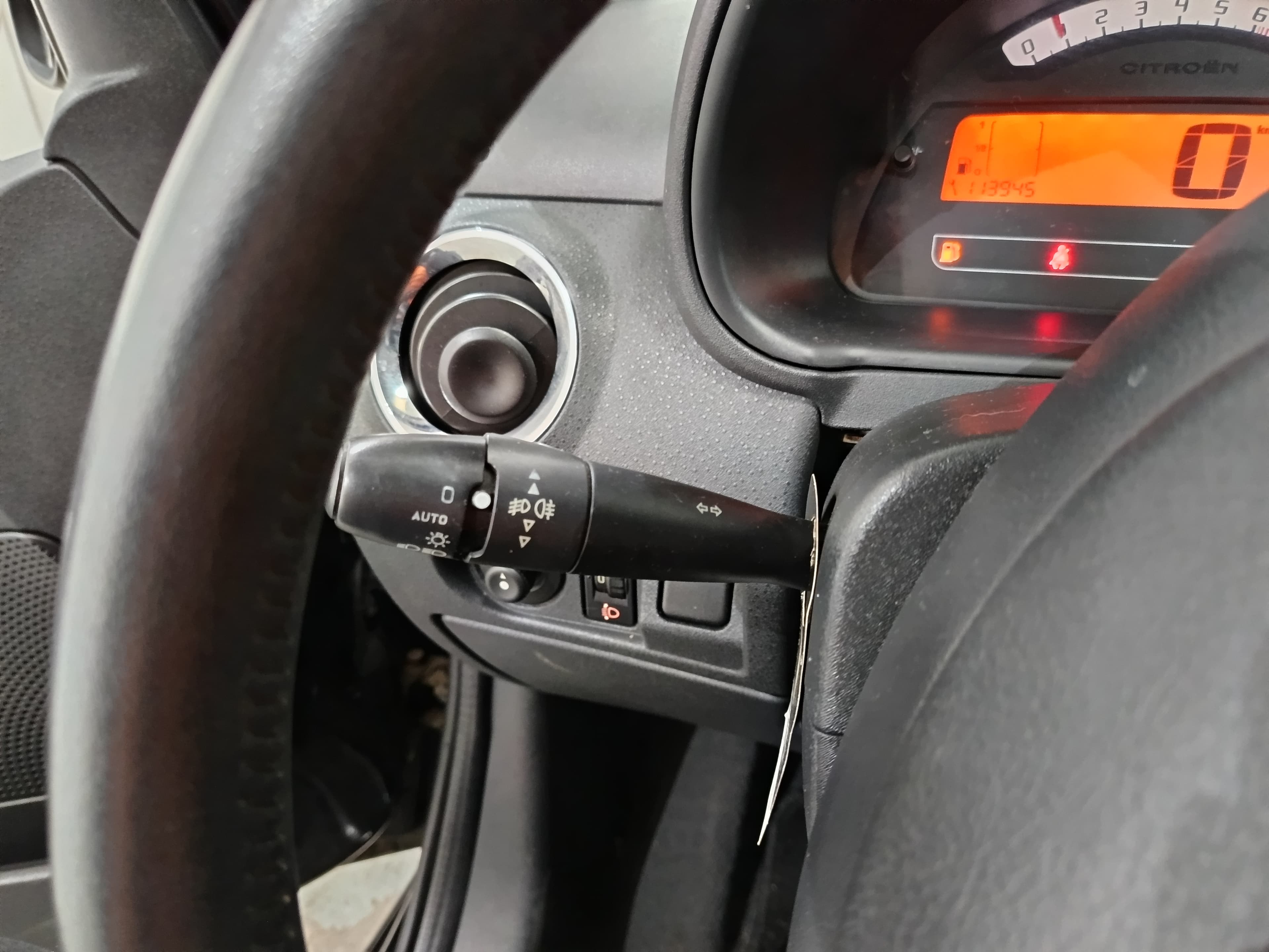 Citroën C2 · Ano 2009 — image 37