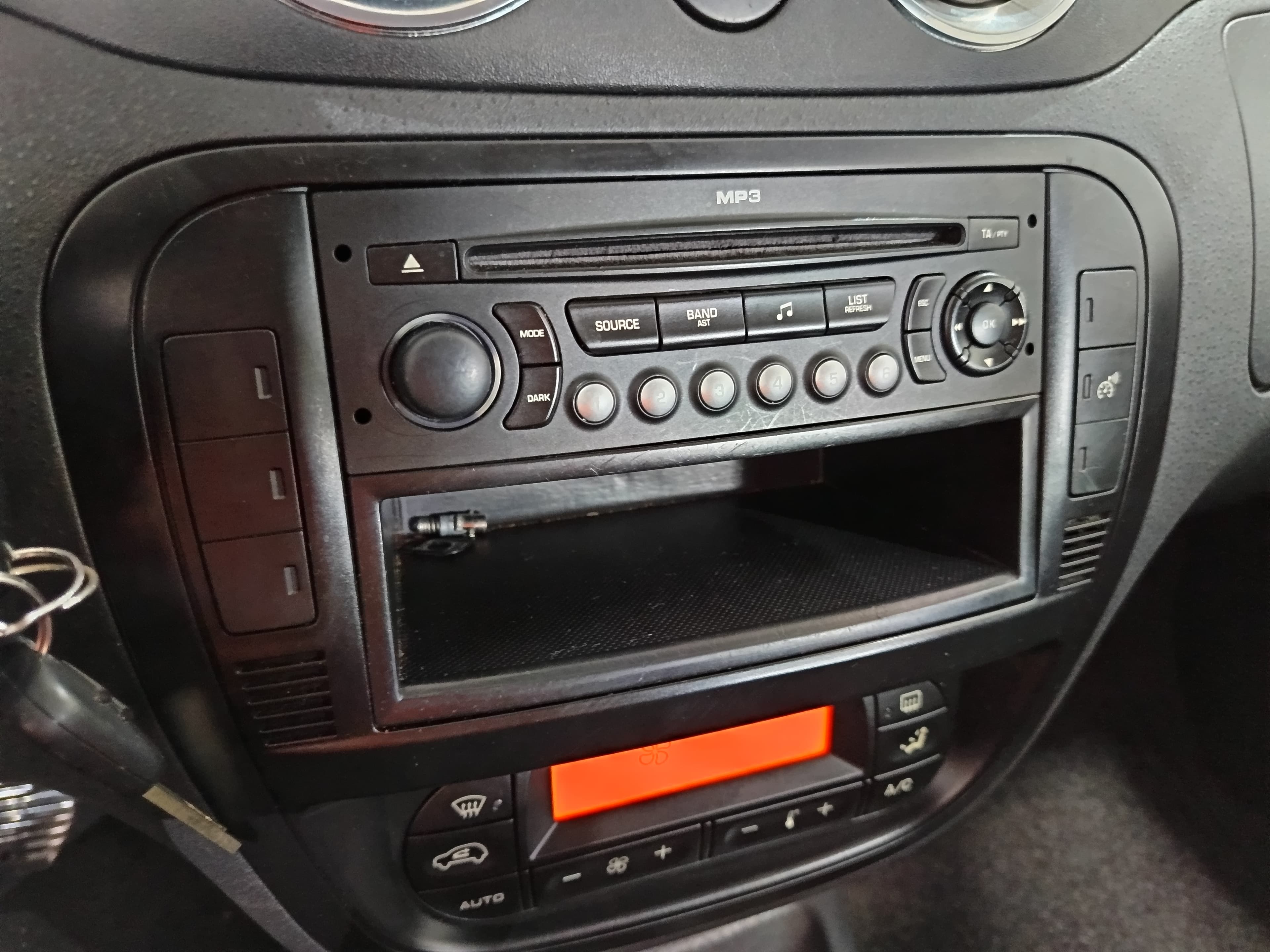 Citroën C2 · Ano 2009 — image 32