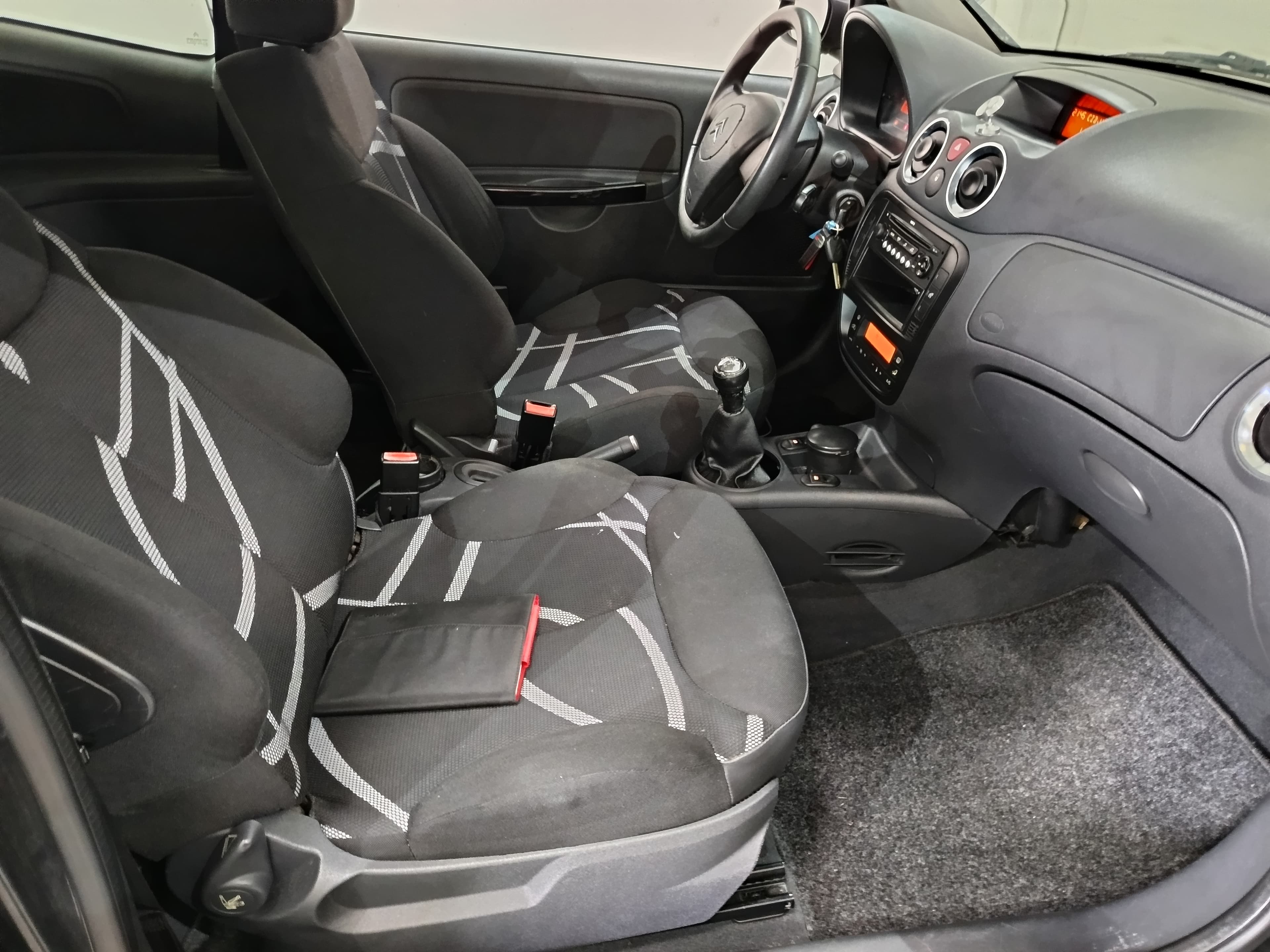 Citroën C2 · Ano 2009 — image 22