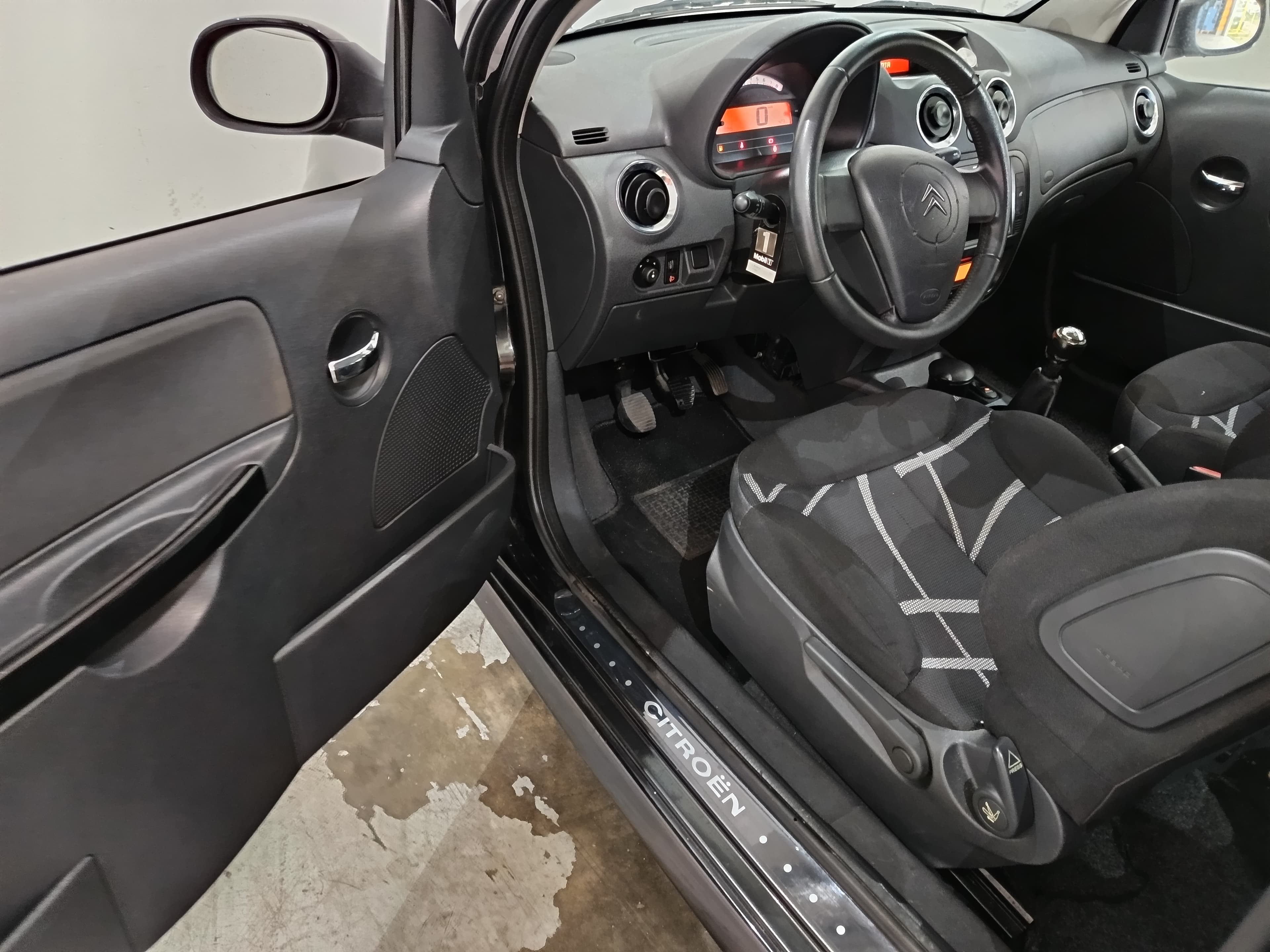 Citroën C2 · Ano 2009 — image 23