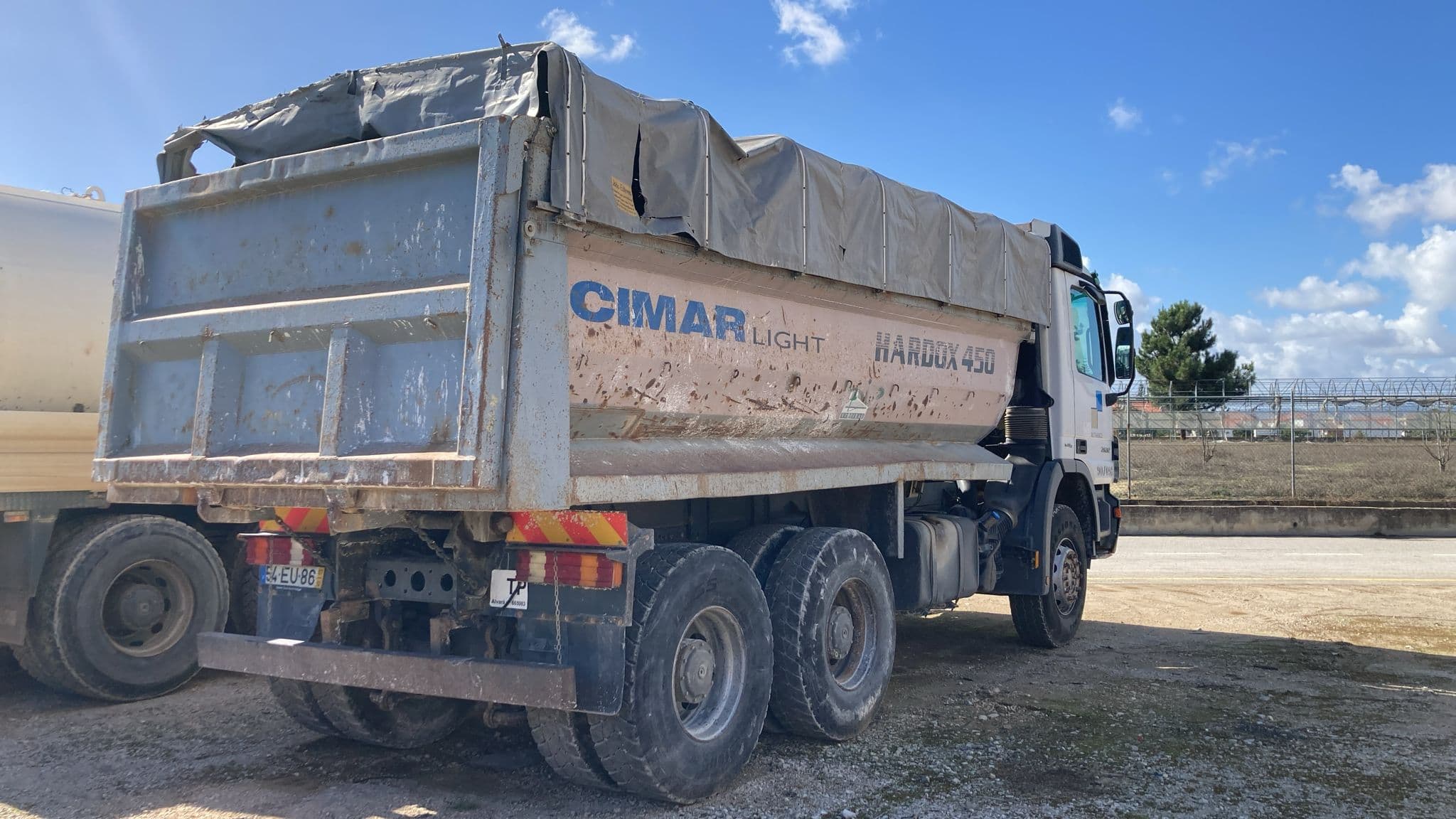 Camião Basc. Tras. 26 T Mercedes-Benz Actros 2632K/36 6x4 — imagen 4
