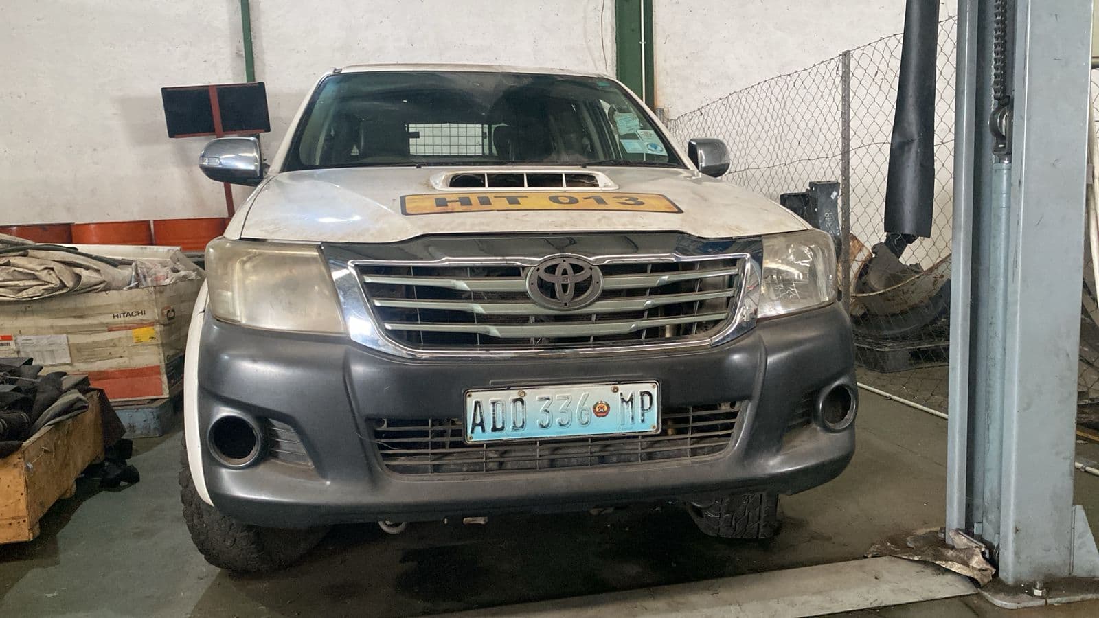 TOYOTA Hilux — image 1