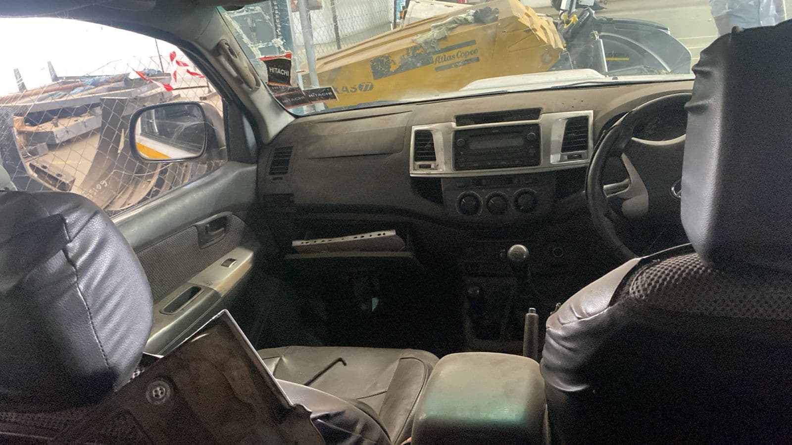 TOYOTA Hilux — image 5