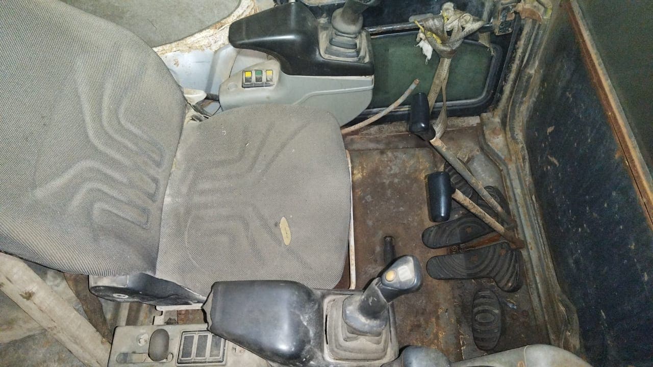 Escavadora VOLVO ECR88 — imagen 3
