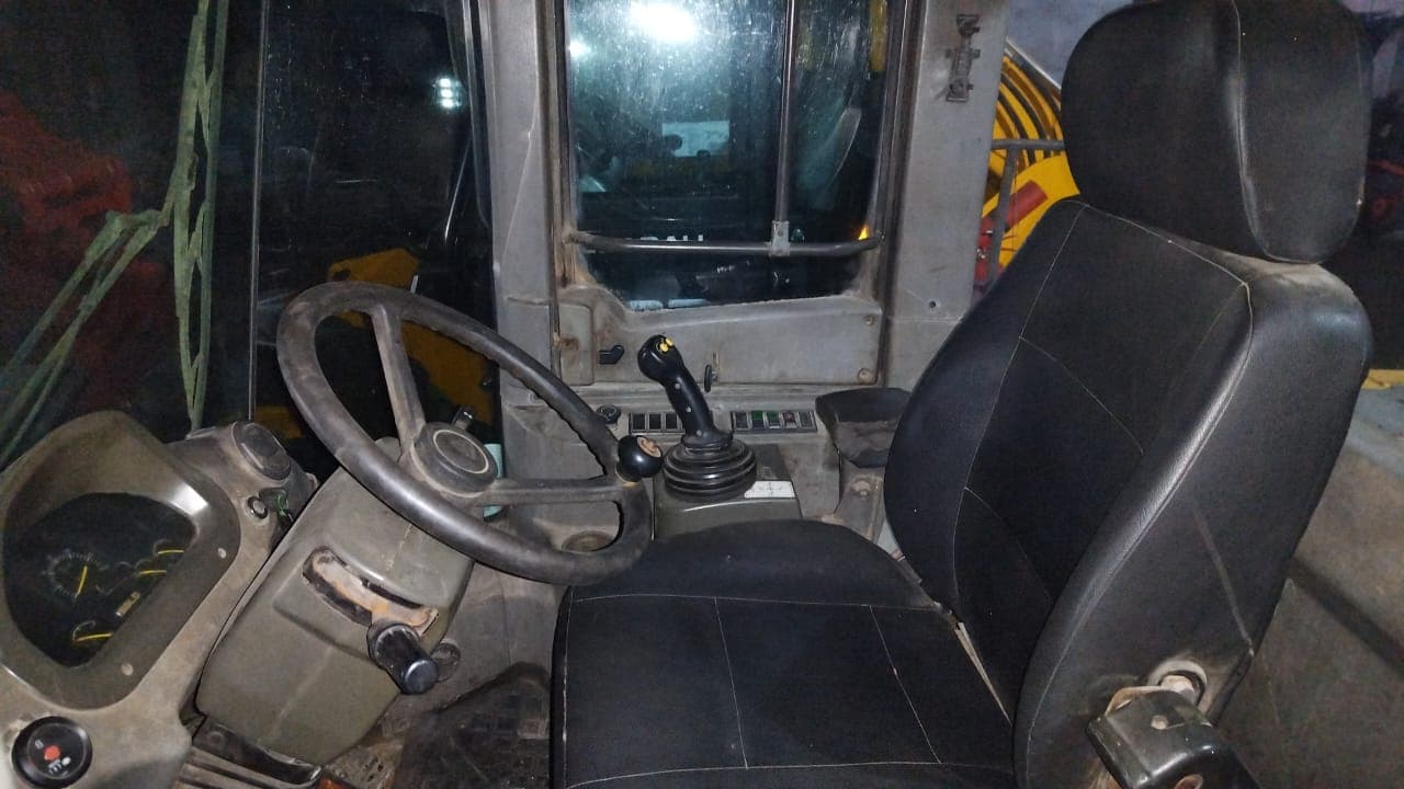 Pá carregadora  SDLG LG956F — imagem 4