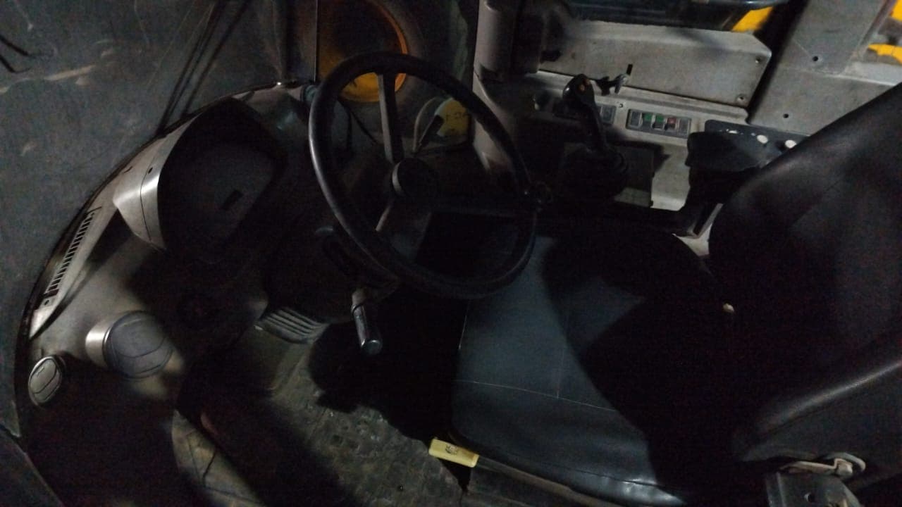 Pá carregadora  SDLG LG956F — imagem 5