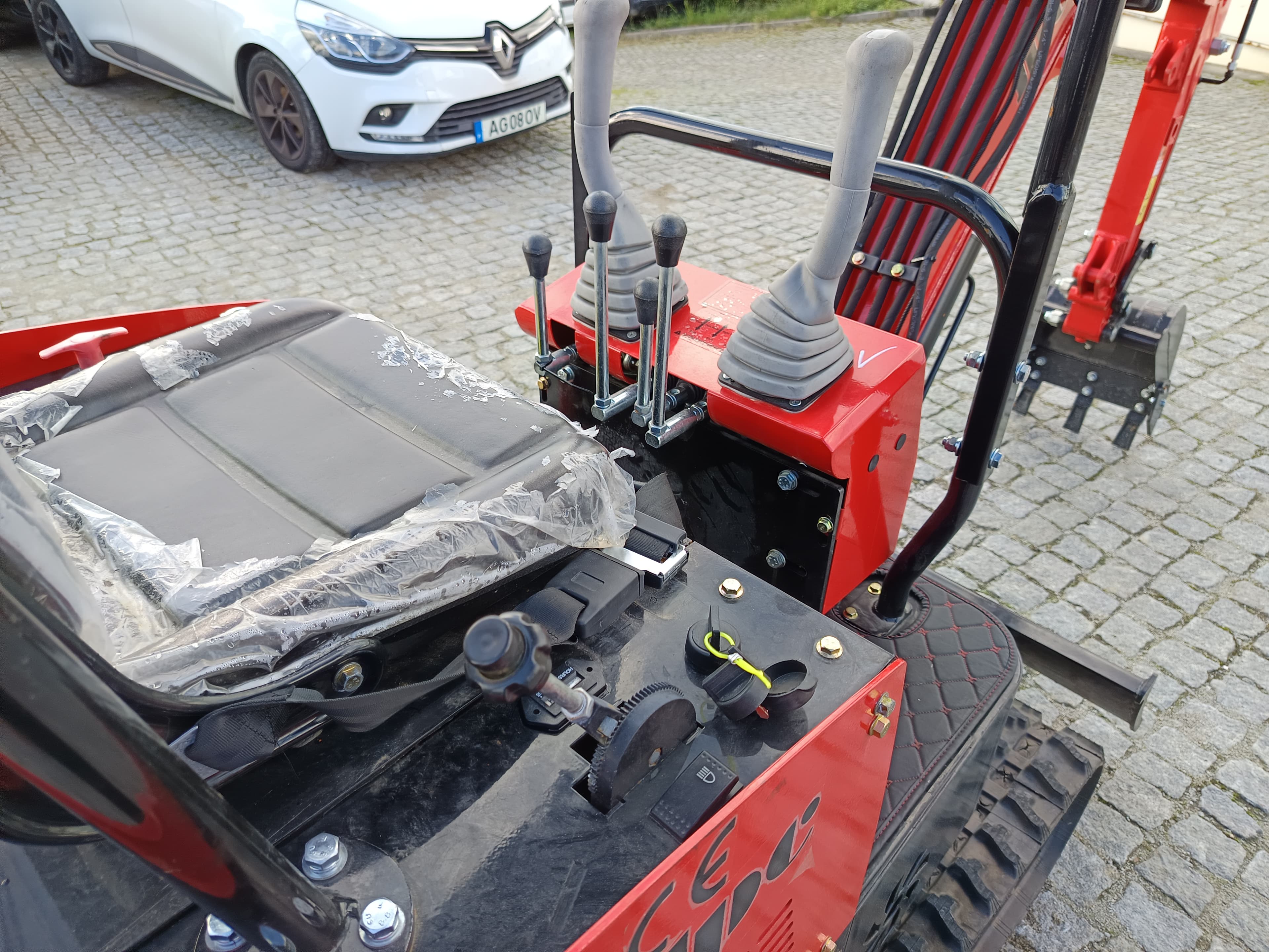 Mini Giratória JPC HT12 — image 10